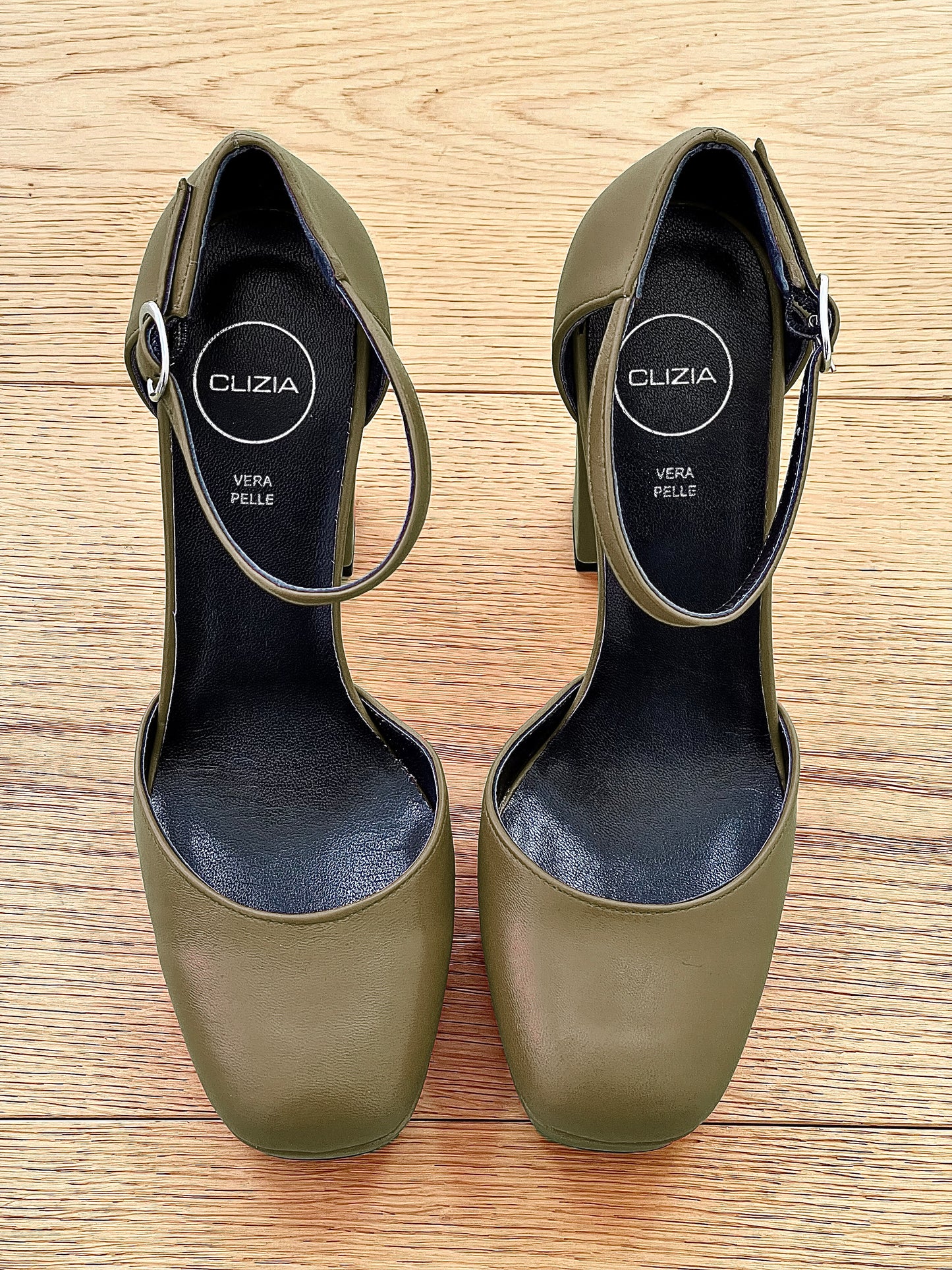 IKO LEATHER KAKI