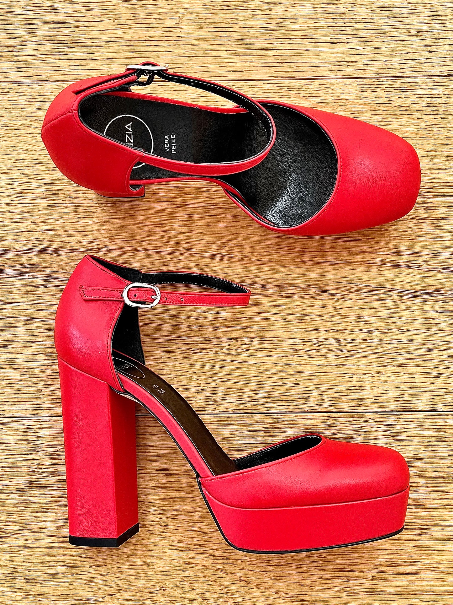 IKO LEATHER RED