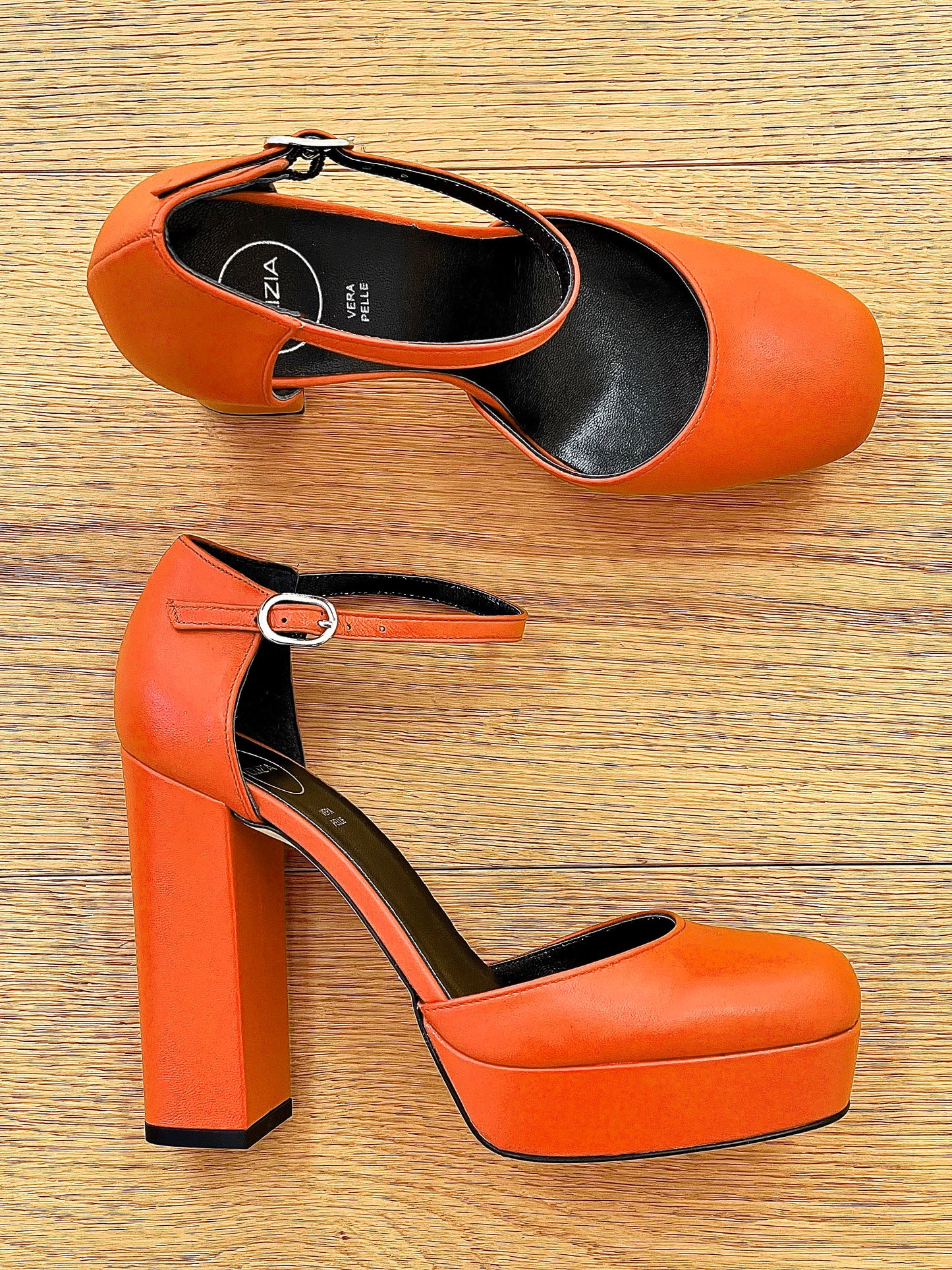 IKO LEATHER ORANGE