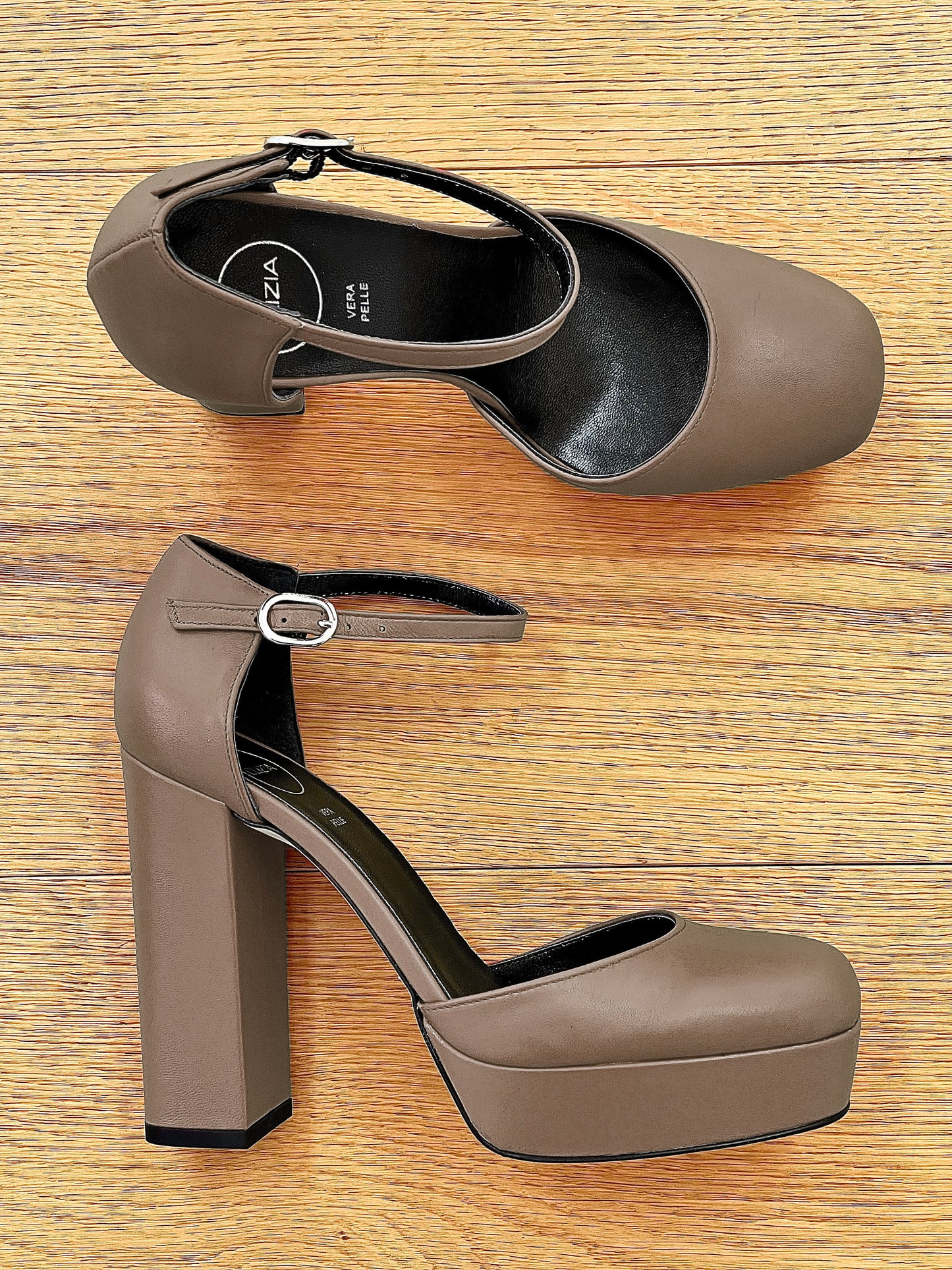 IKO LEATHER TAUPE