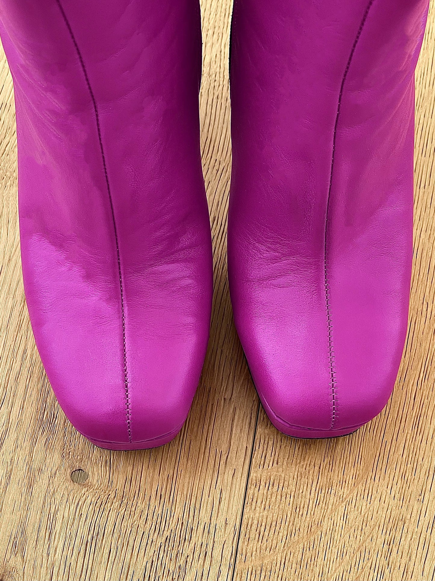 DETROIT LEATHER FUCHSIA