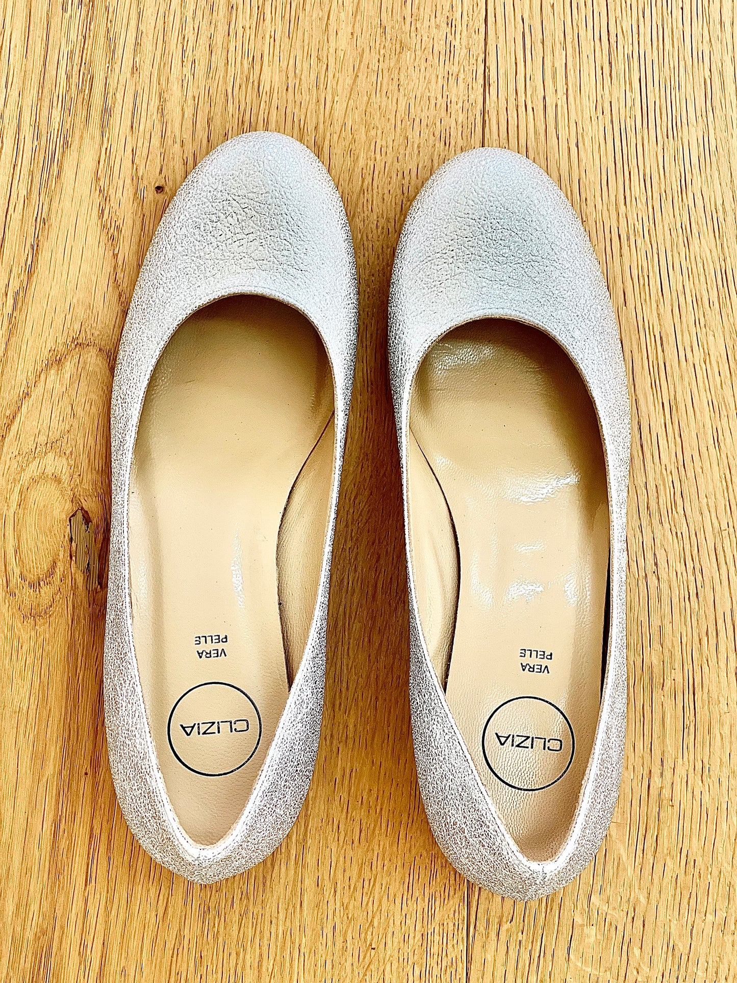 SILVER TAYLOR