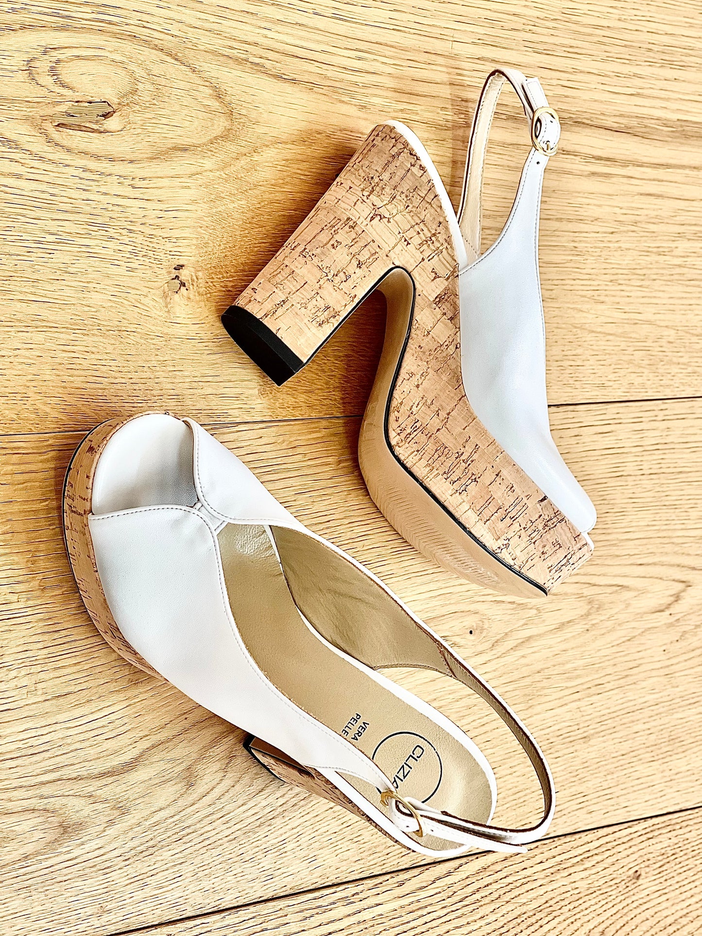 SEUL WHITE