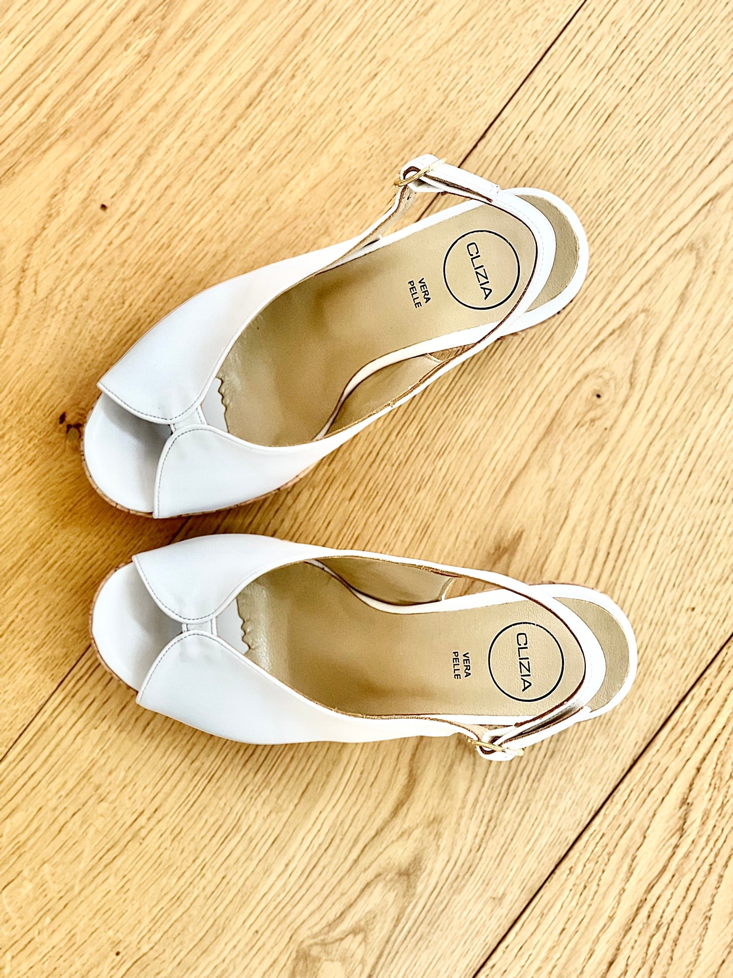 SEUL WHITE