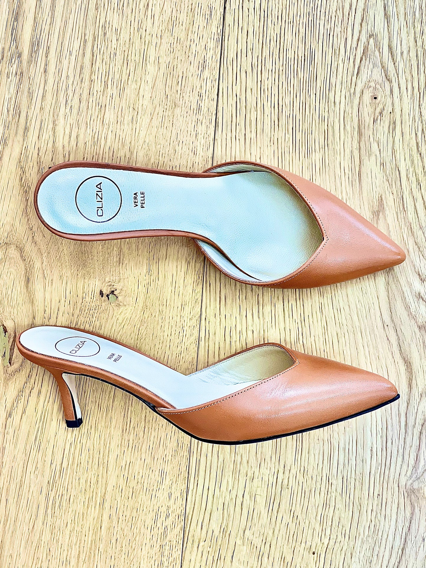 VIKY LEATHER