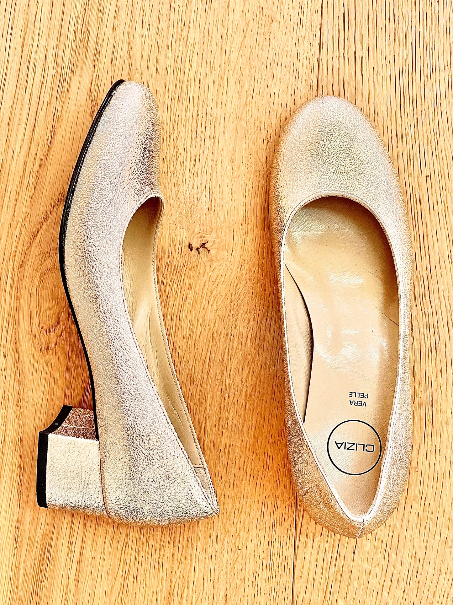 GOLD TAYLOR