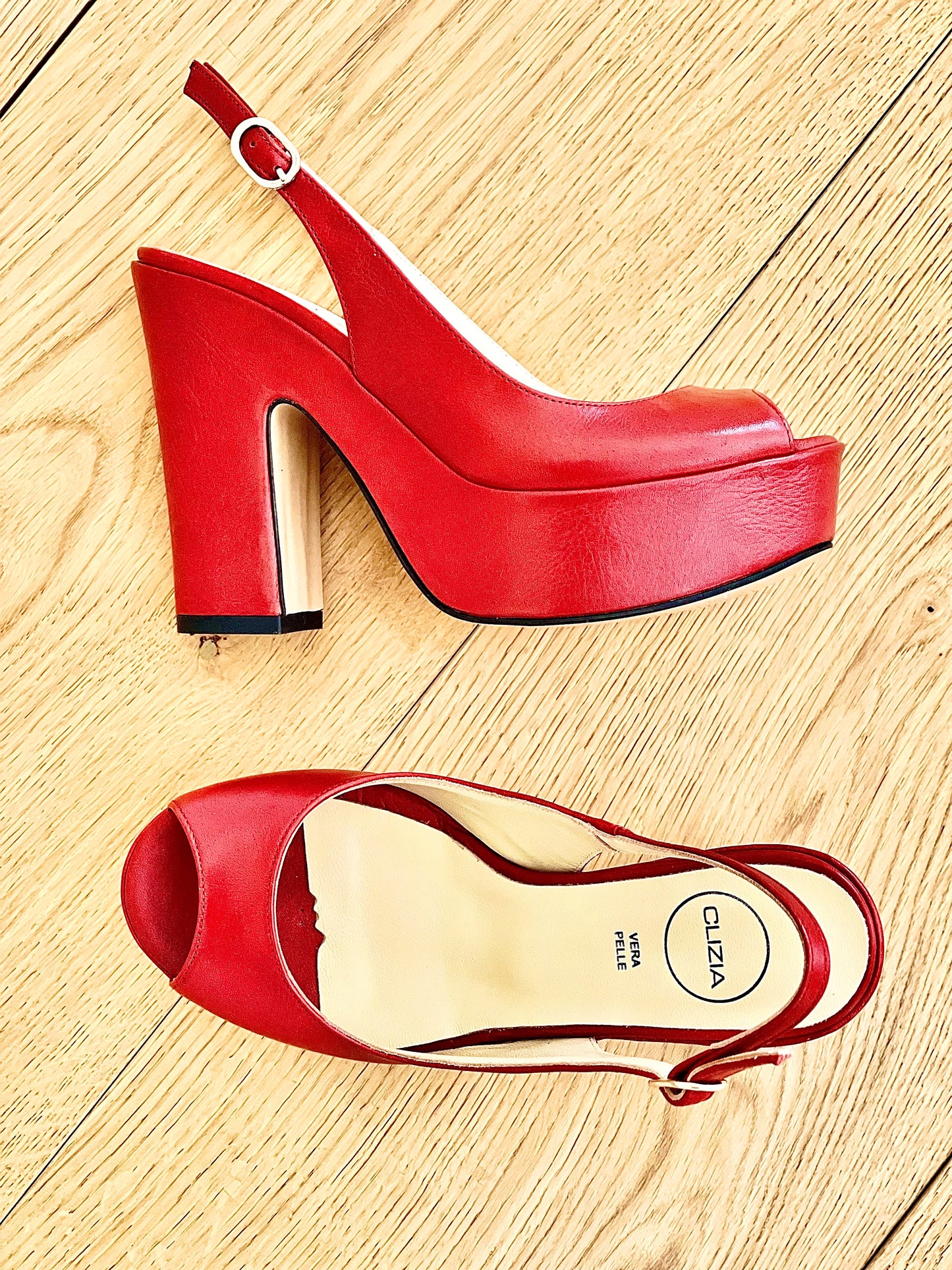 HELLEN LEATHER RED