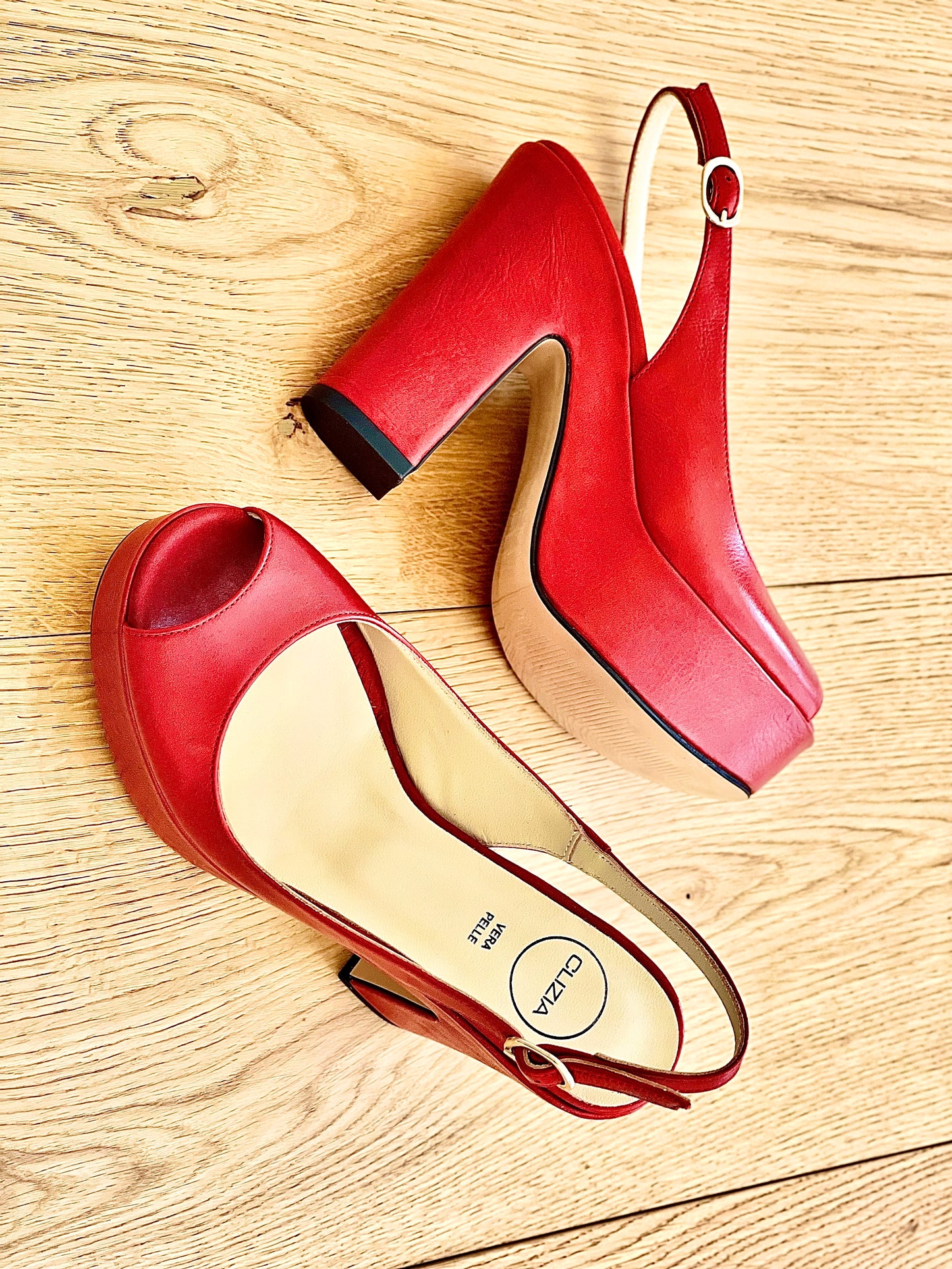 HELLEN LEATHER RED