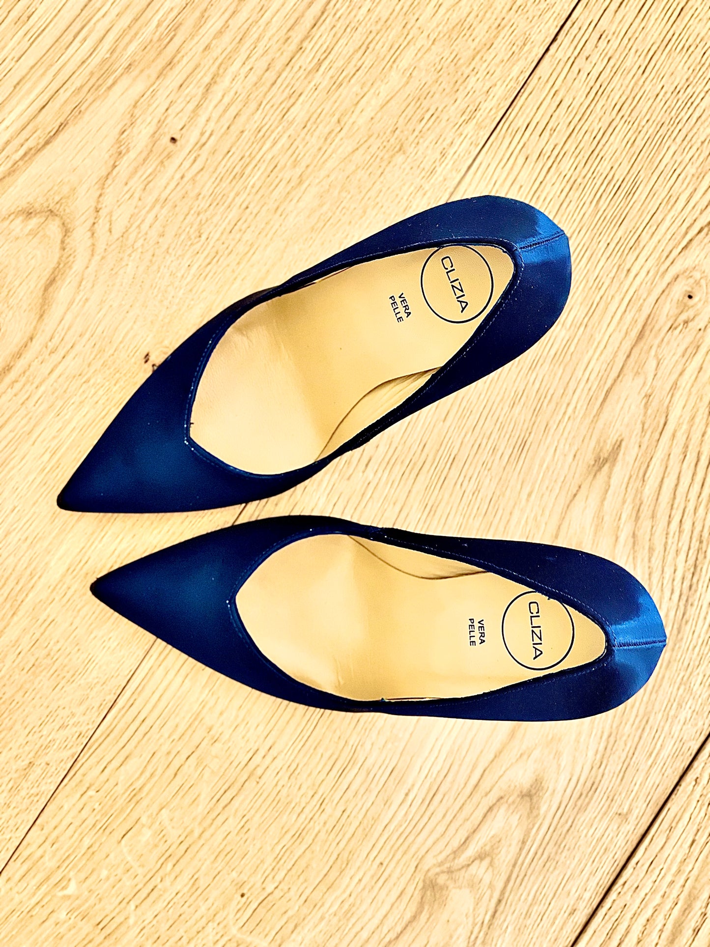 ELI BLUE SATIN