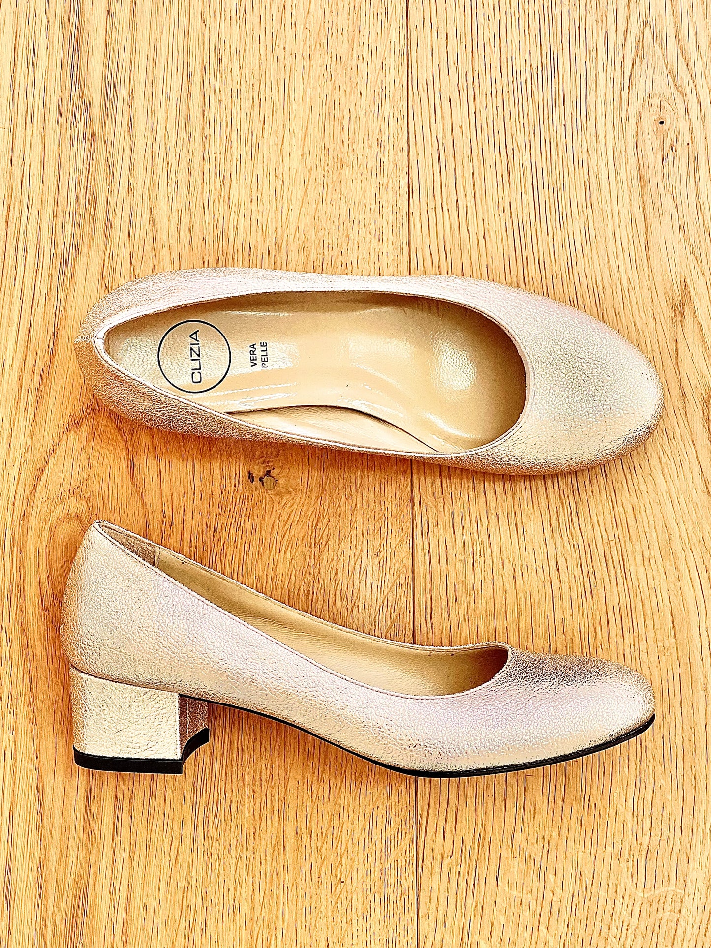 GOLD TAYLOR