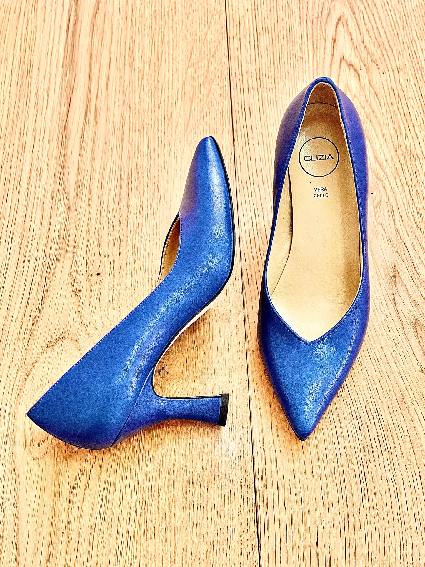 AMALIA LEATHER BLUETTE