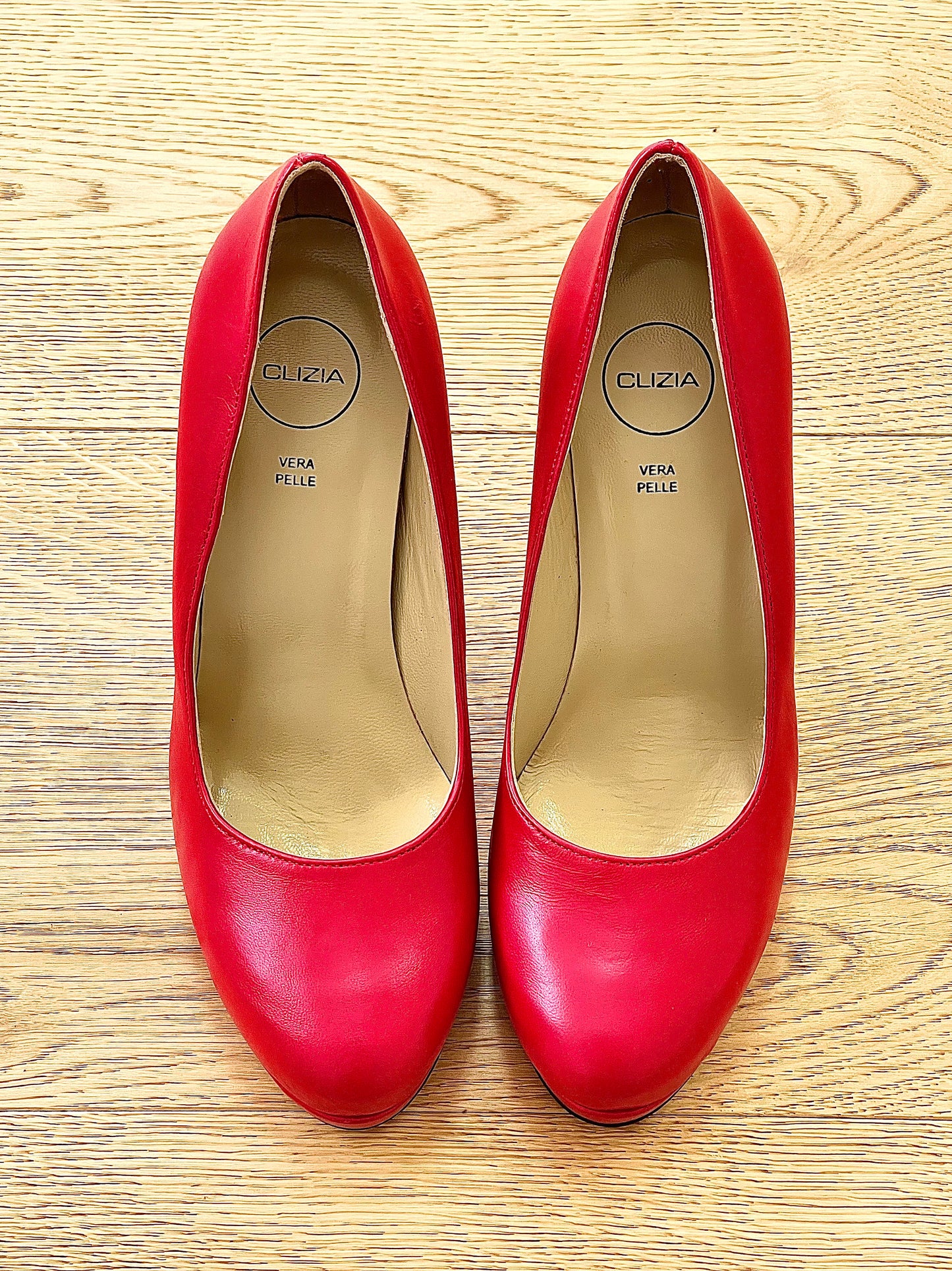 ANNA LEATHER RED