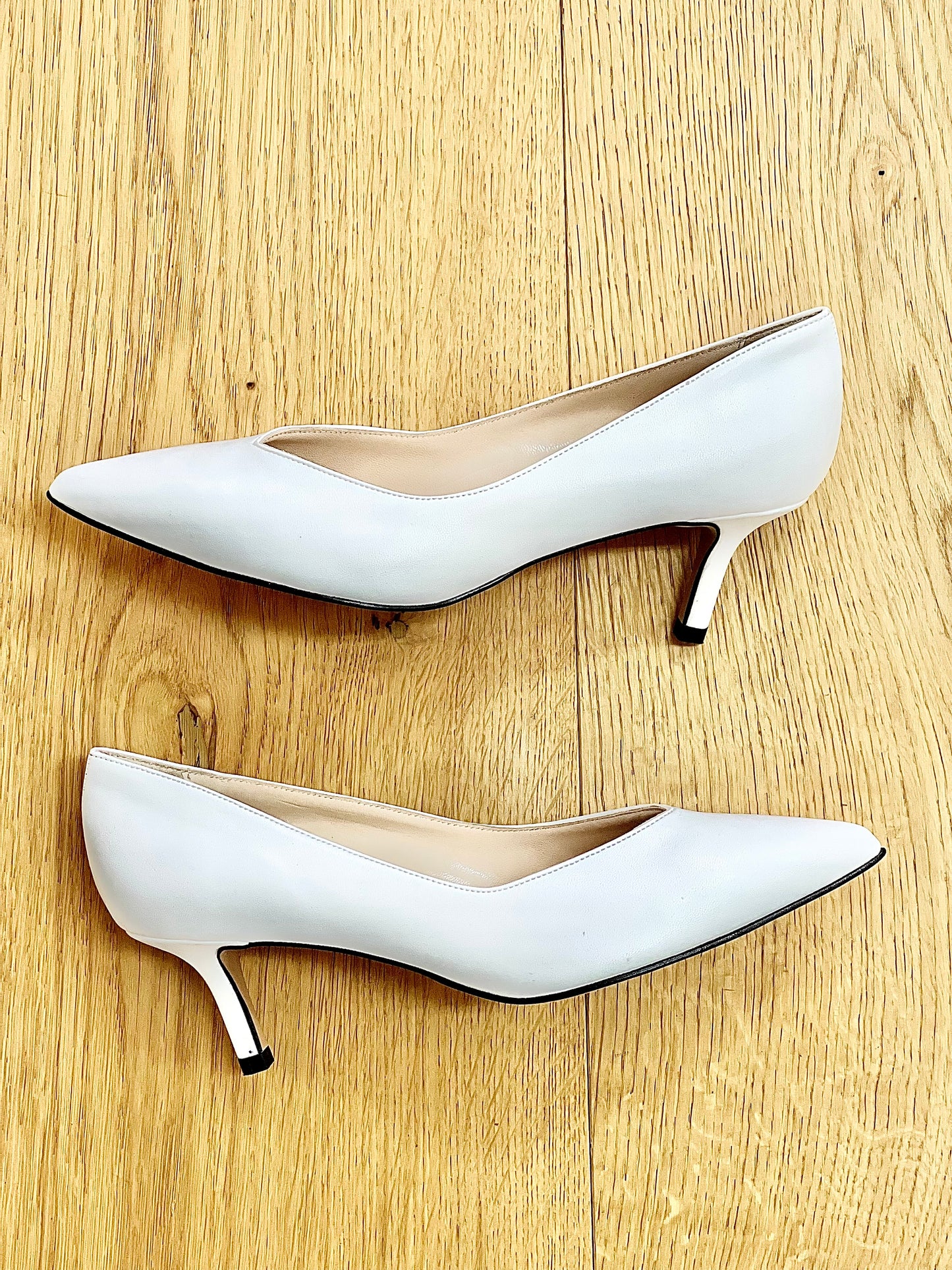 SUSAN LEATHER WHITE