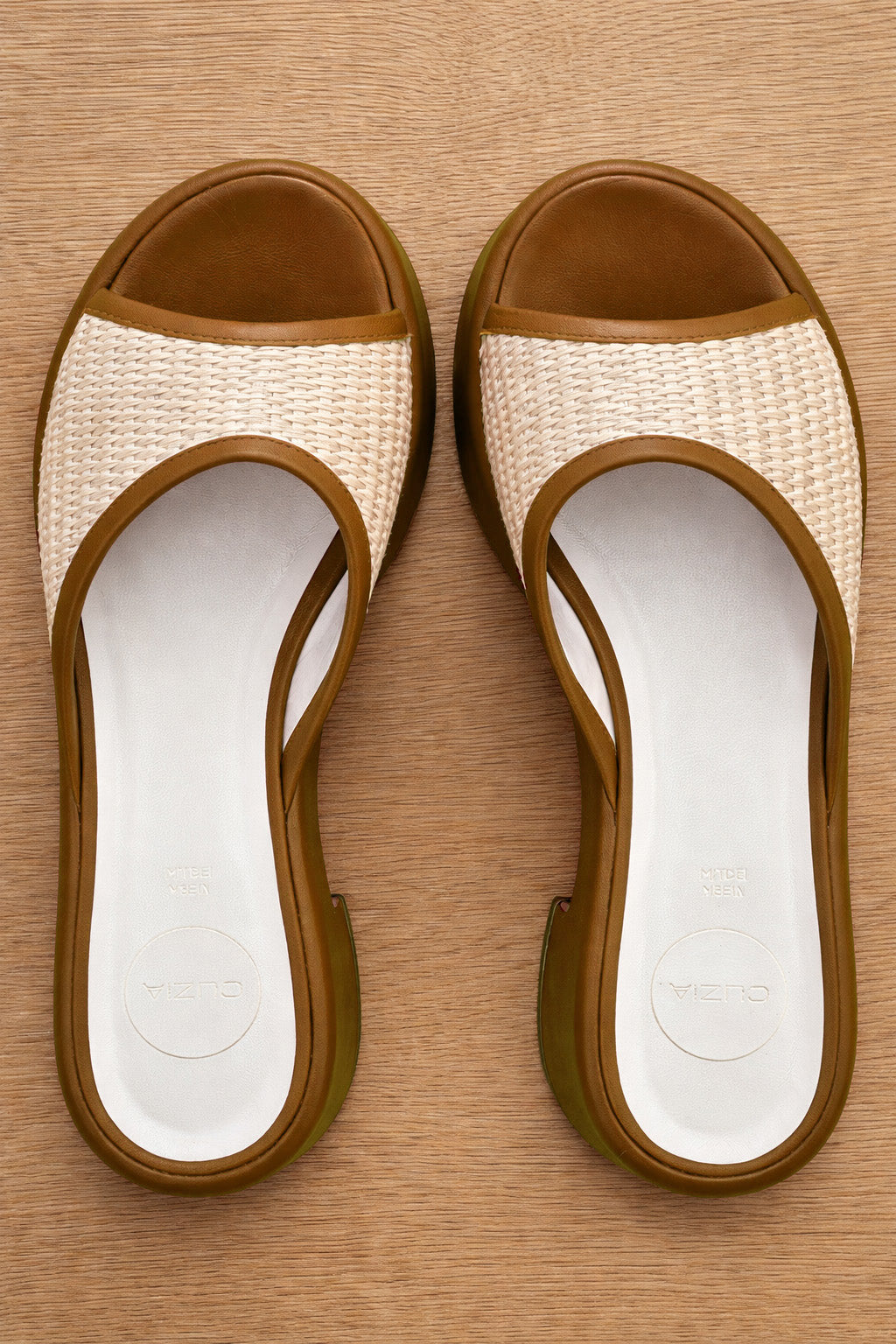 EDNA RAFIA E COURO
