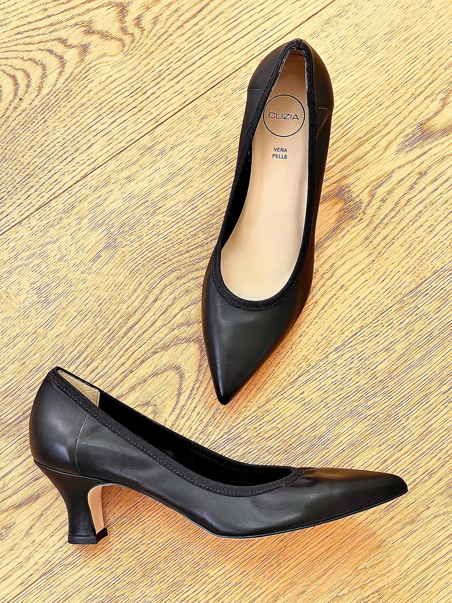DARIA LEATHER PRETO