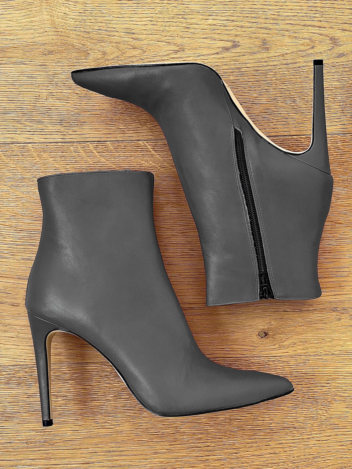 BORN LEATHER CINZENTO