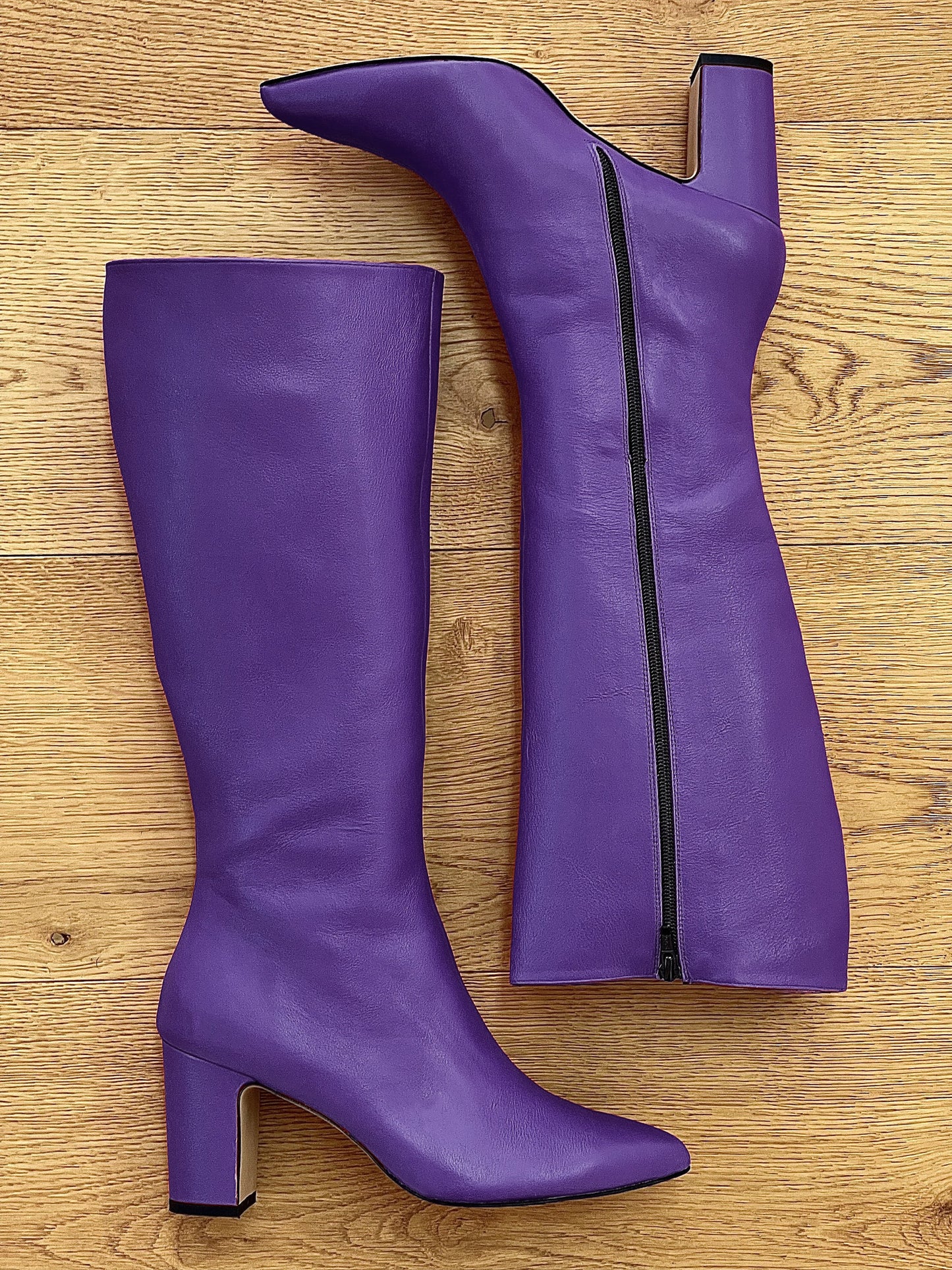 MARCA DE COURO ROXO