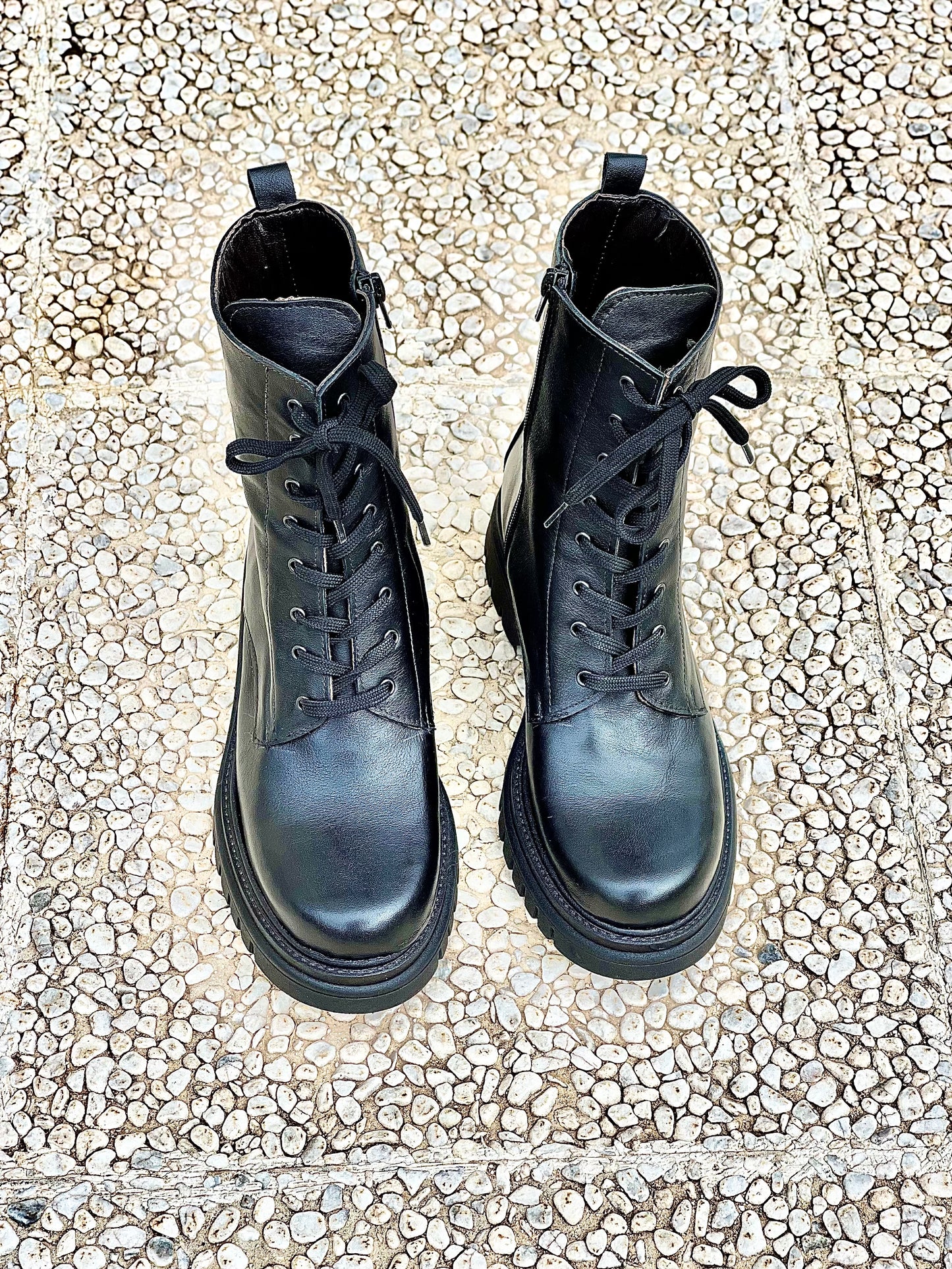 CAYMAN PRETO