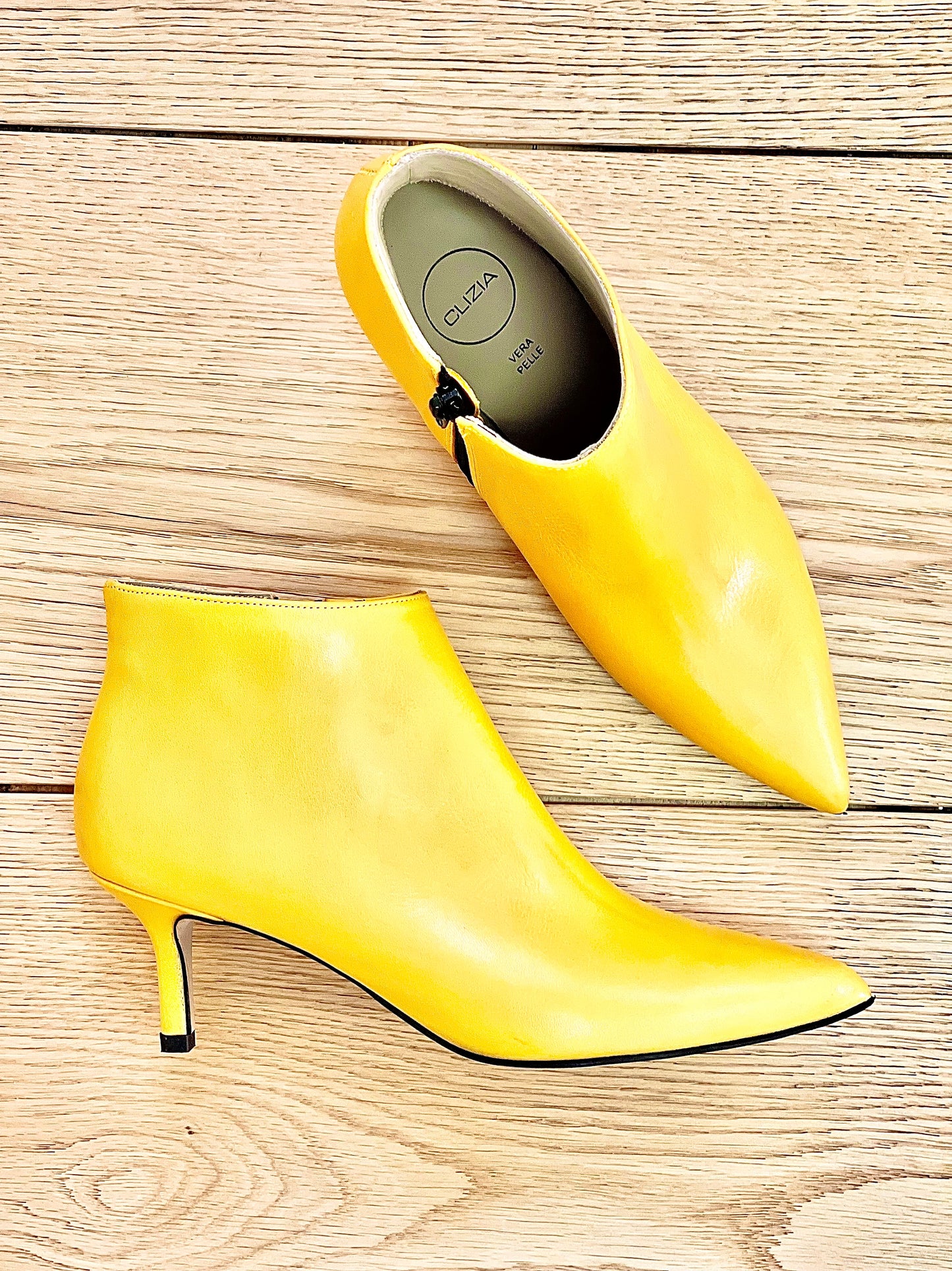 TÍTULO AMARELO