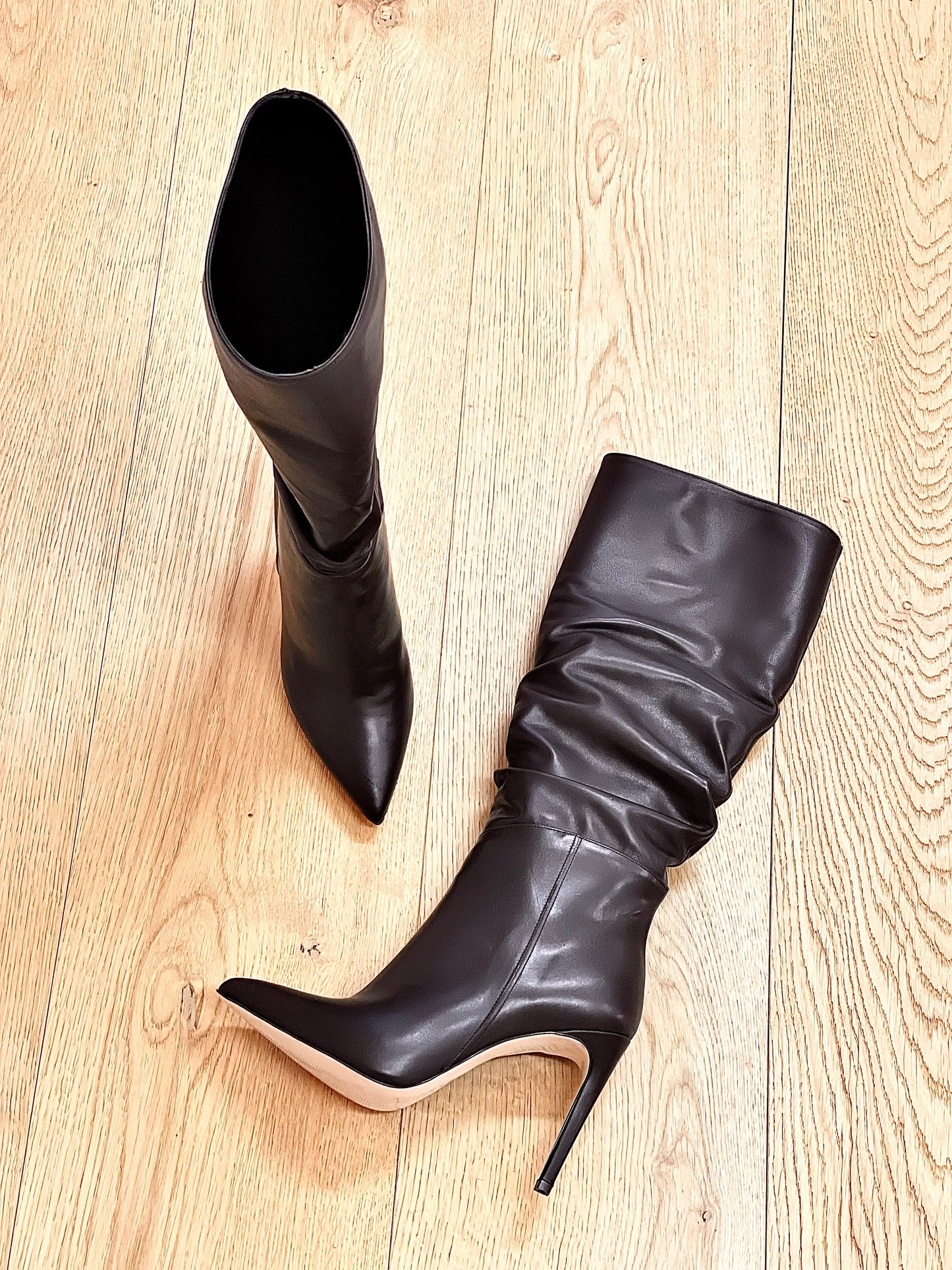 ARZU LEATHER PRETO
