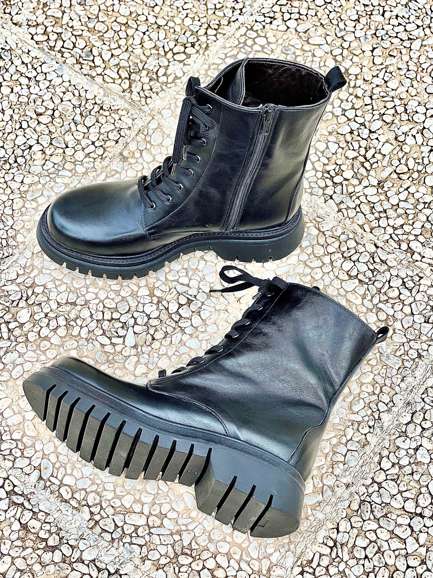 CAYMAN PRETO