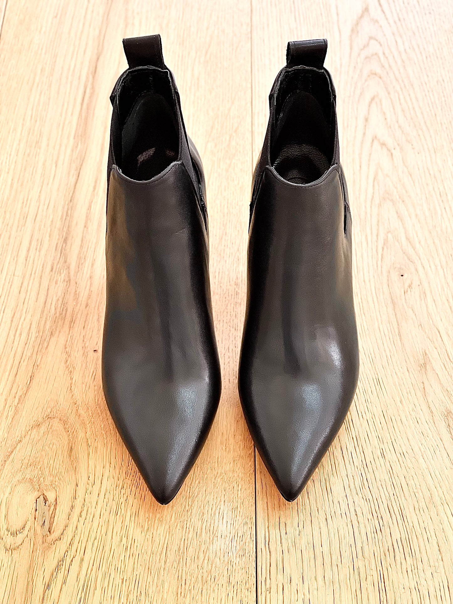 DEREK LEATHER PRETO