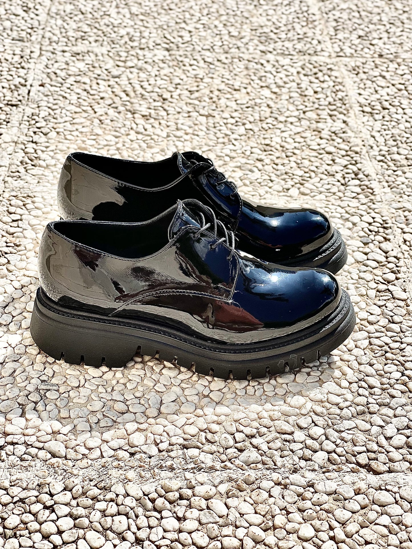 ZADY COURO ENVERNIZADO PRETO