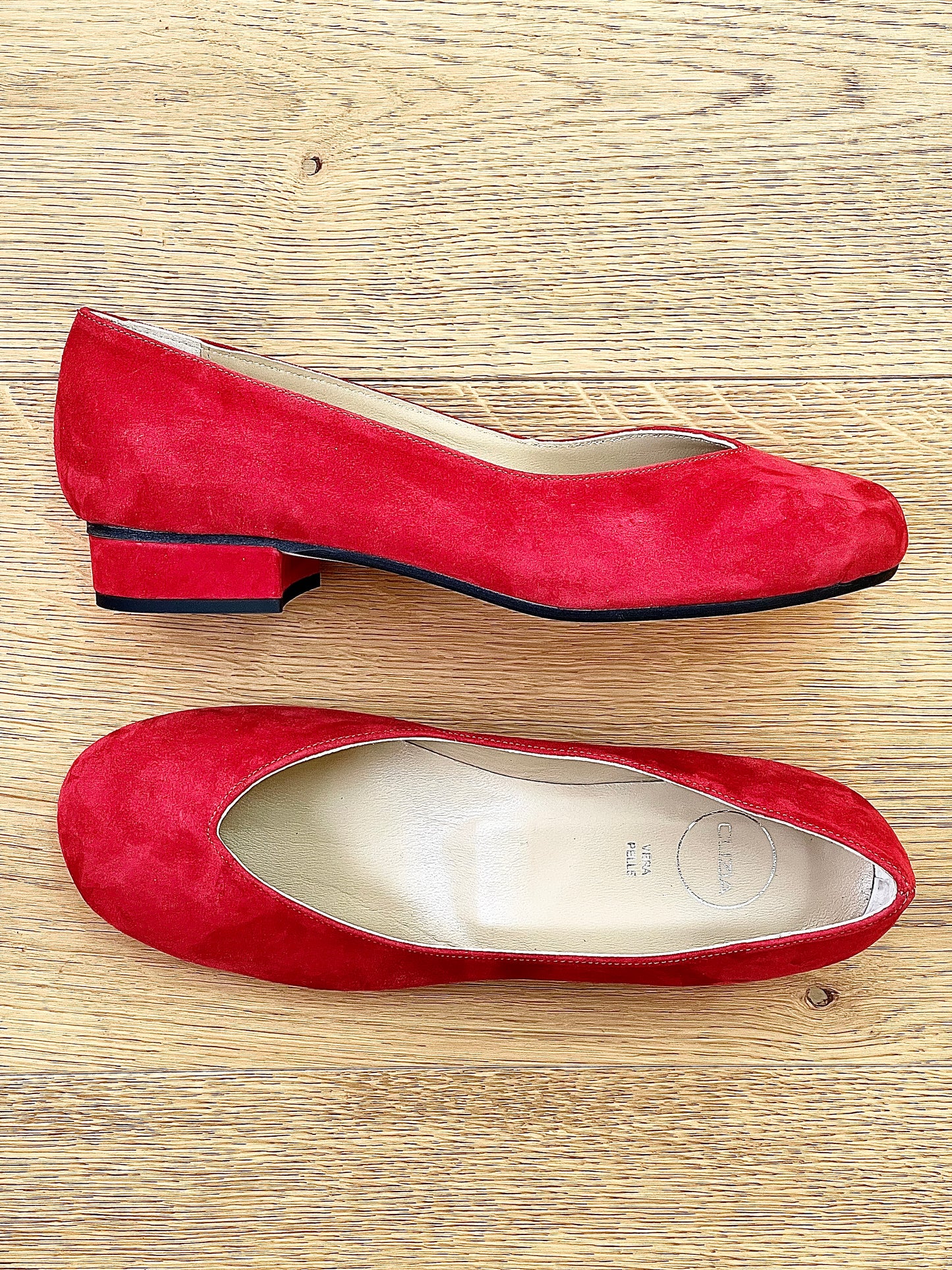 ANJA RED SUEDE