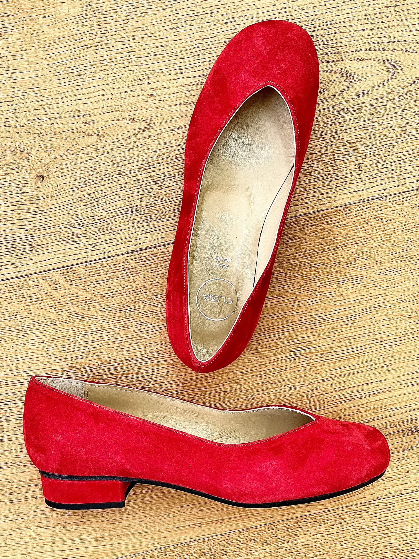 ANJA RED SUEDE