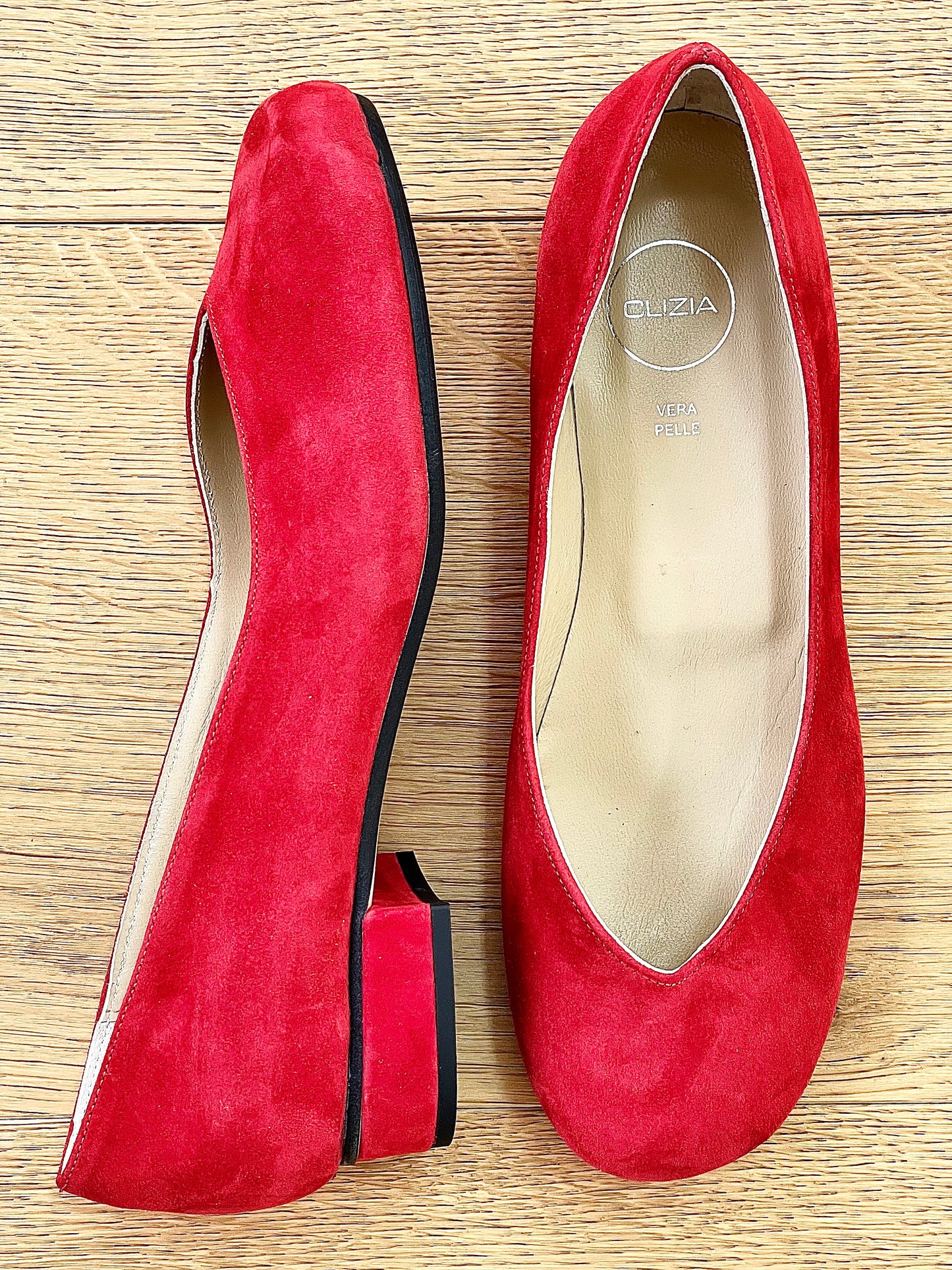 ANJA RED SUEDE