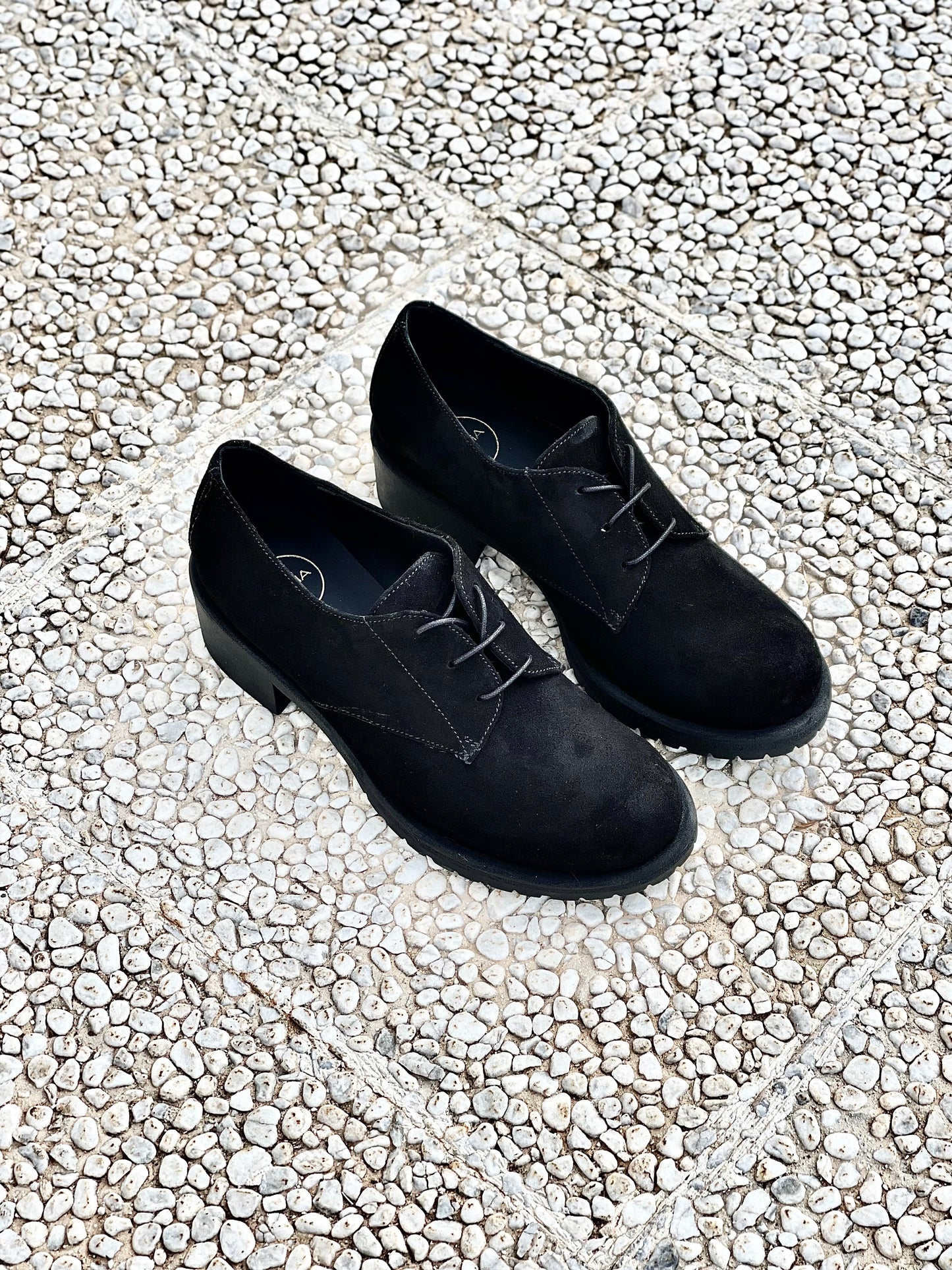 YO-YO DIN PIELE DE CĂPRIOARĂ NEAGRĂ