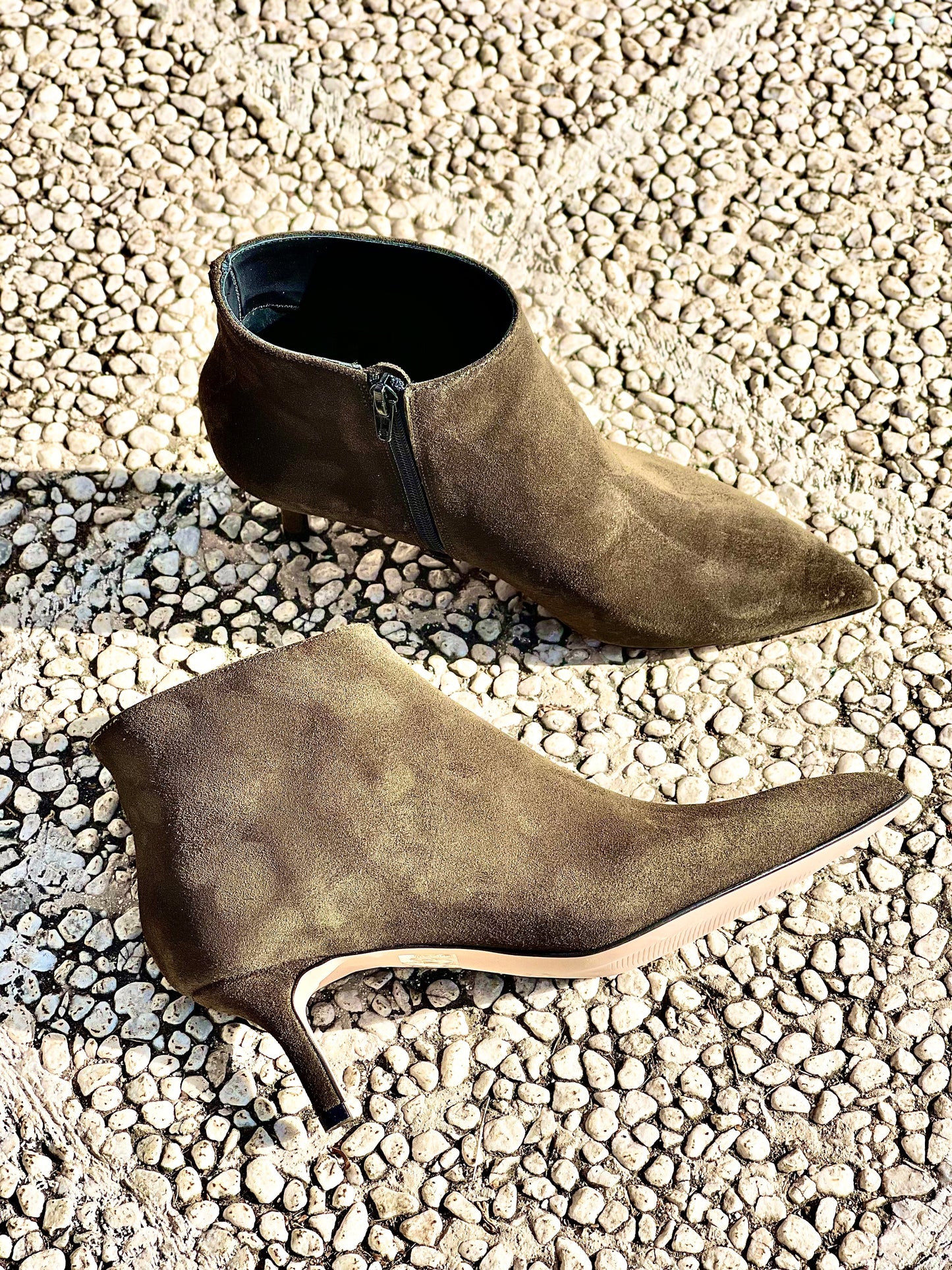 TITTY SUEDE KAKI