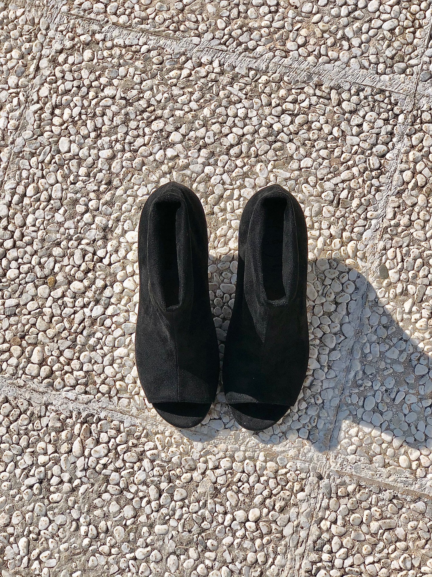 INGRID SUEDE NEGRU