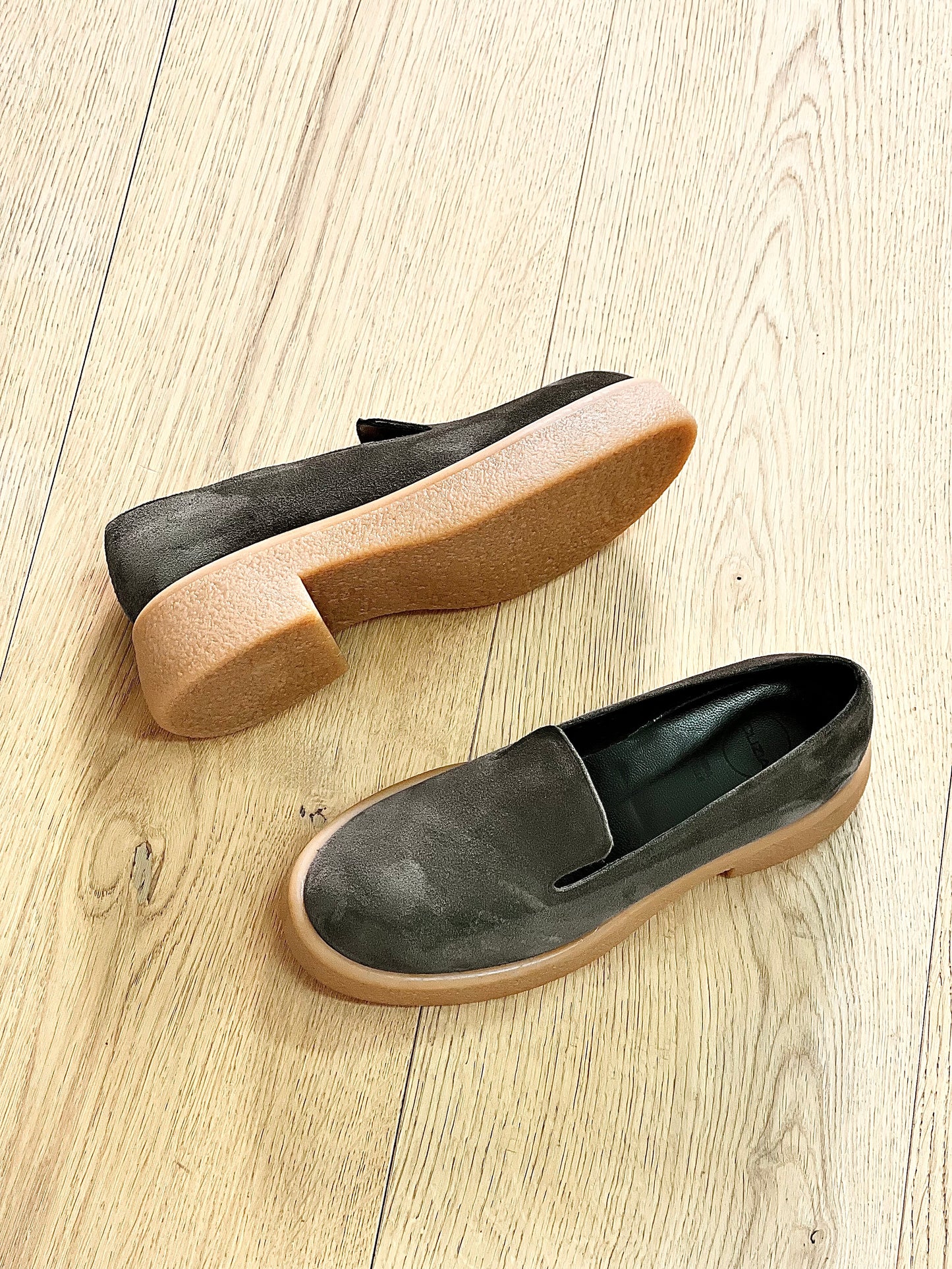 ZENO SUEDE KAKI