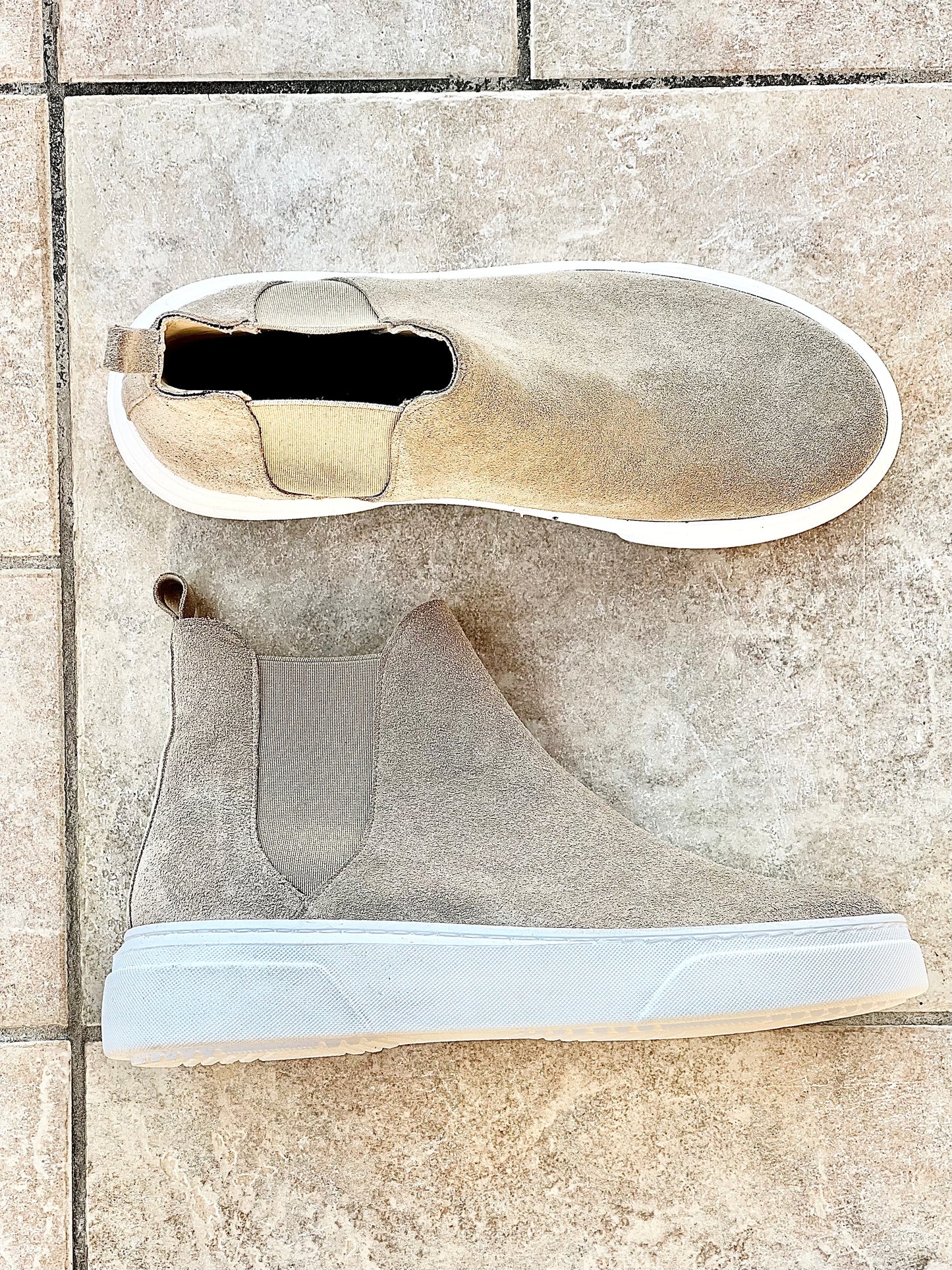 TELLY SUEDE NISIP