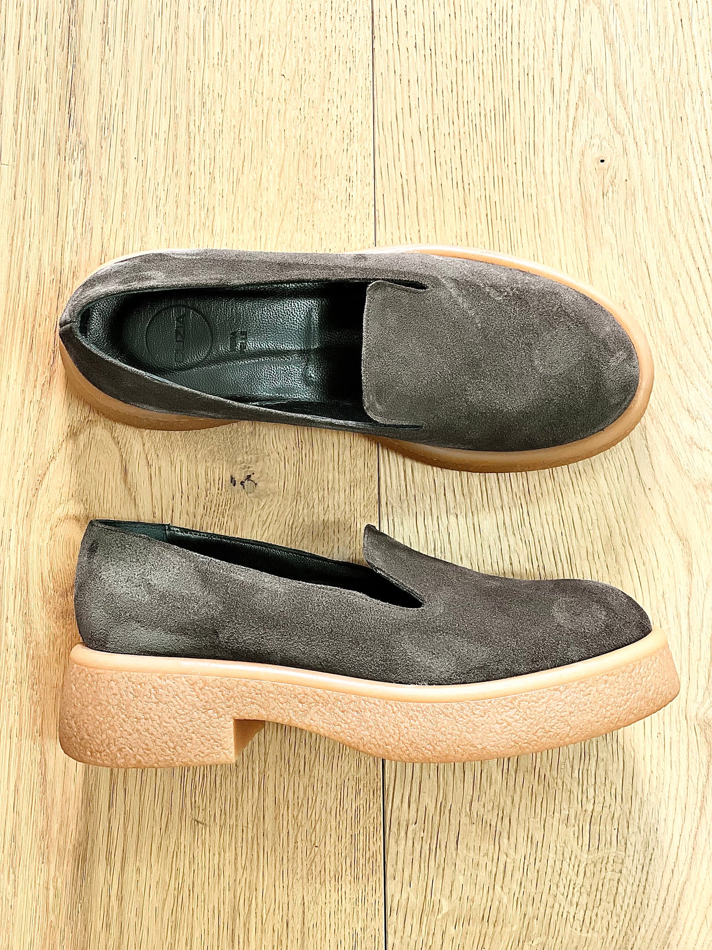 ZENO SUEDE KAKI