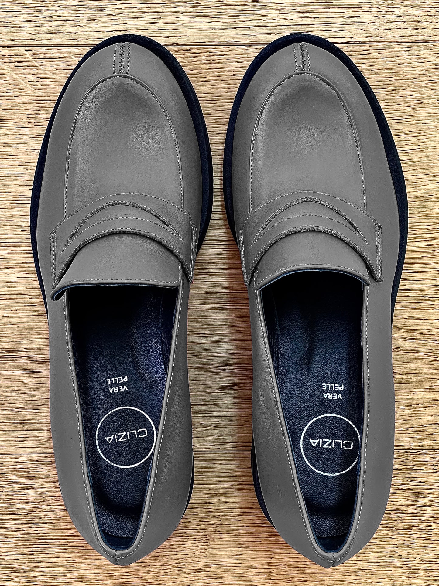 NELLY LEATHER GREY