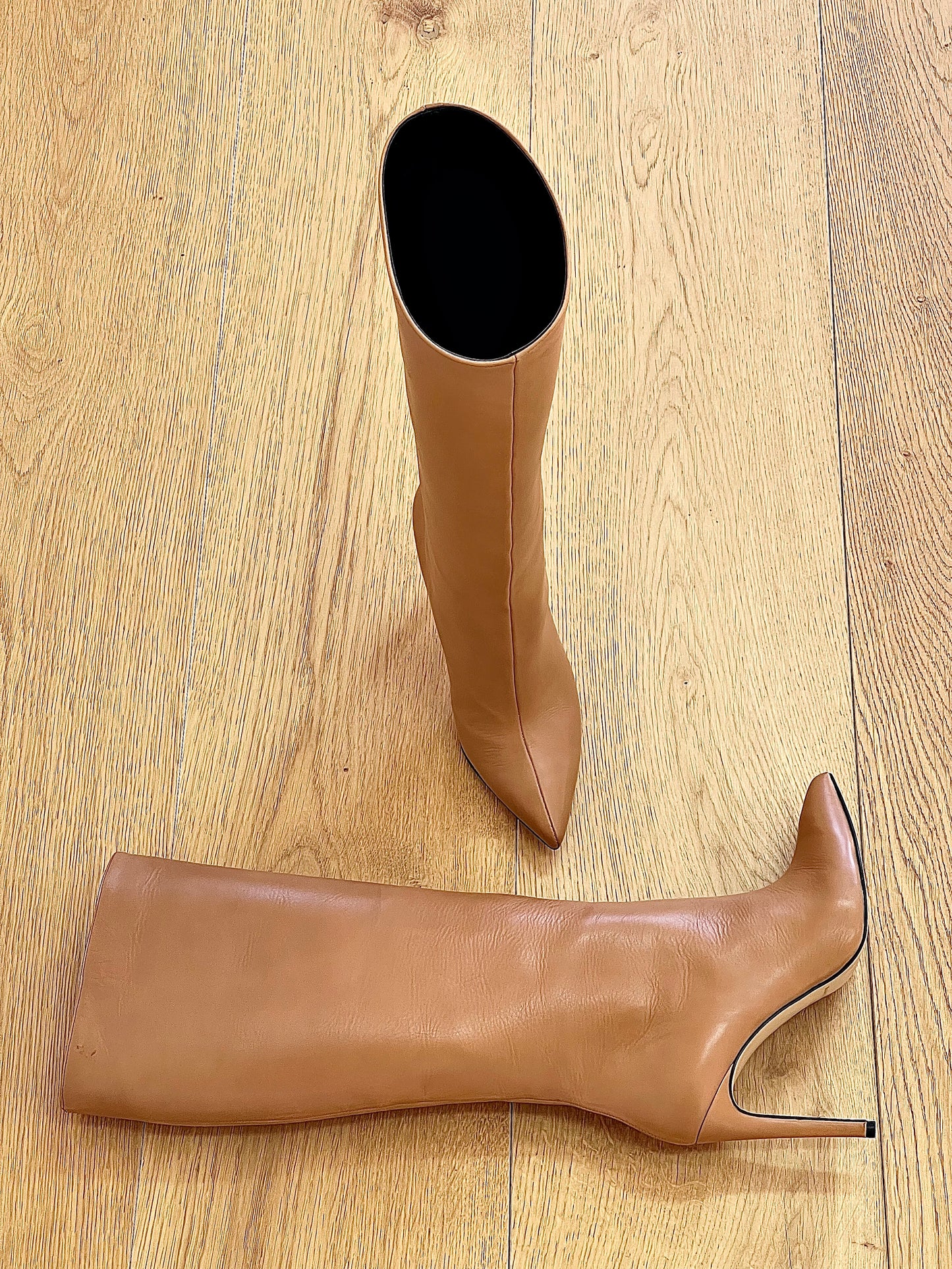 JUANA LEATHER