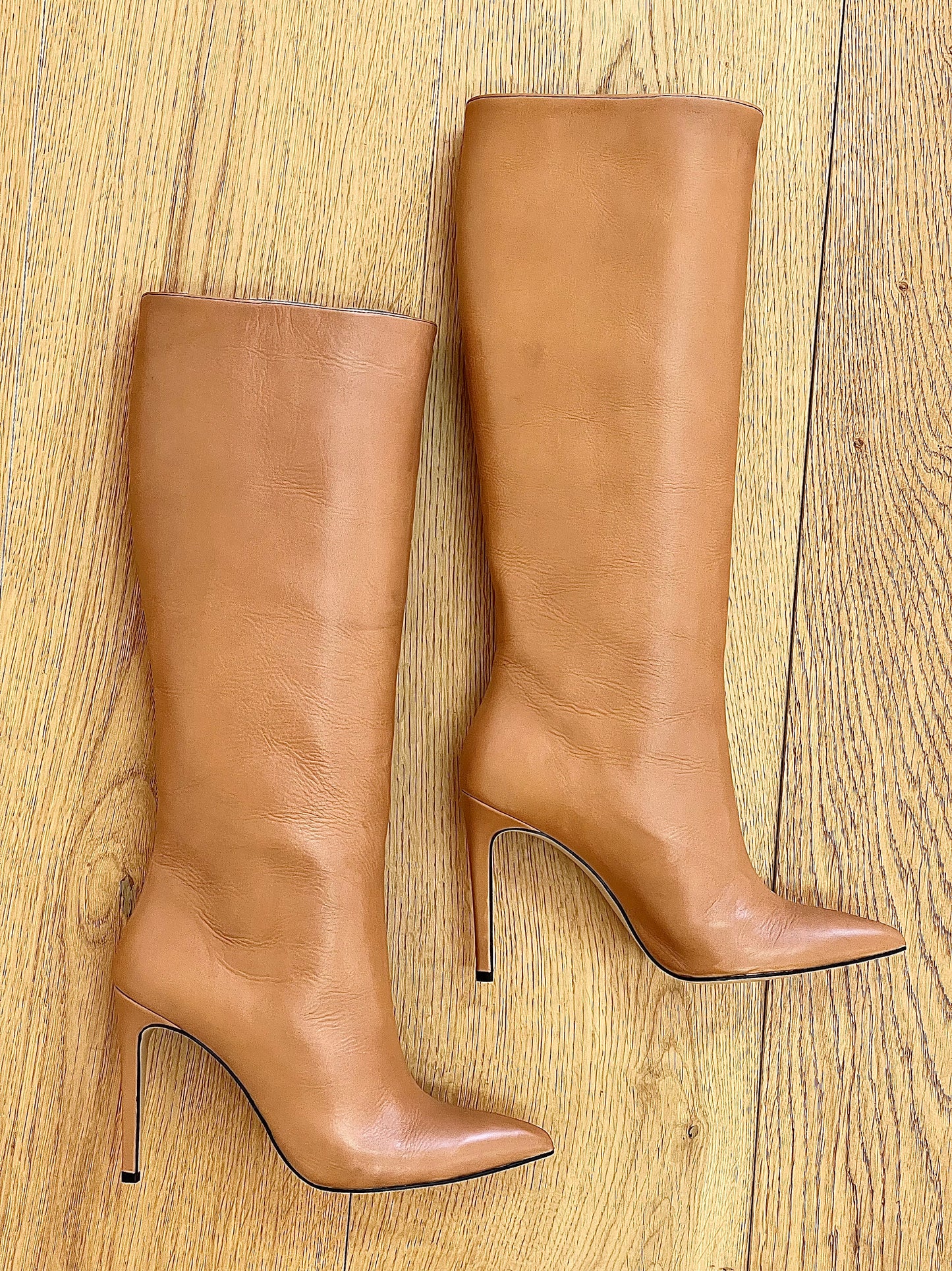 JUANA LEATHER