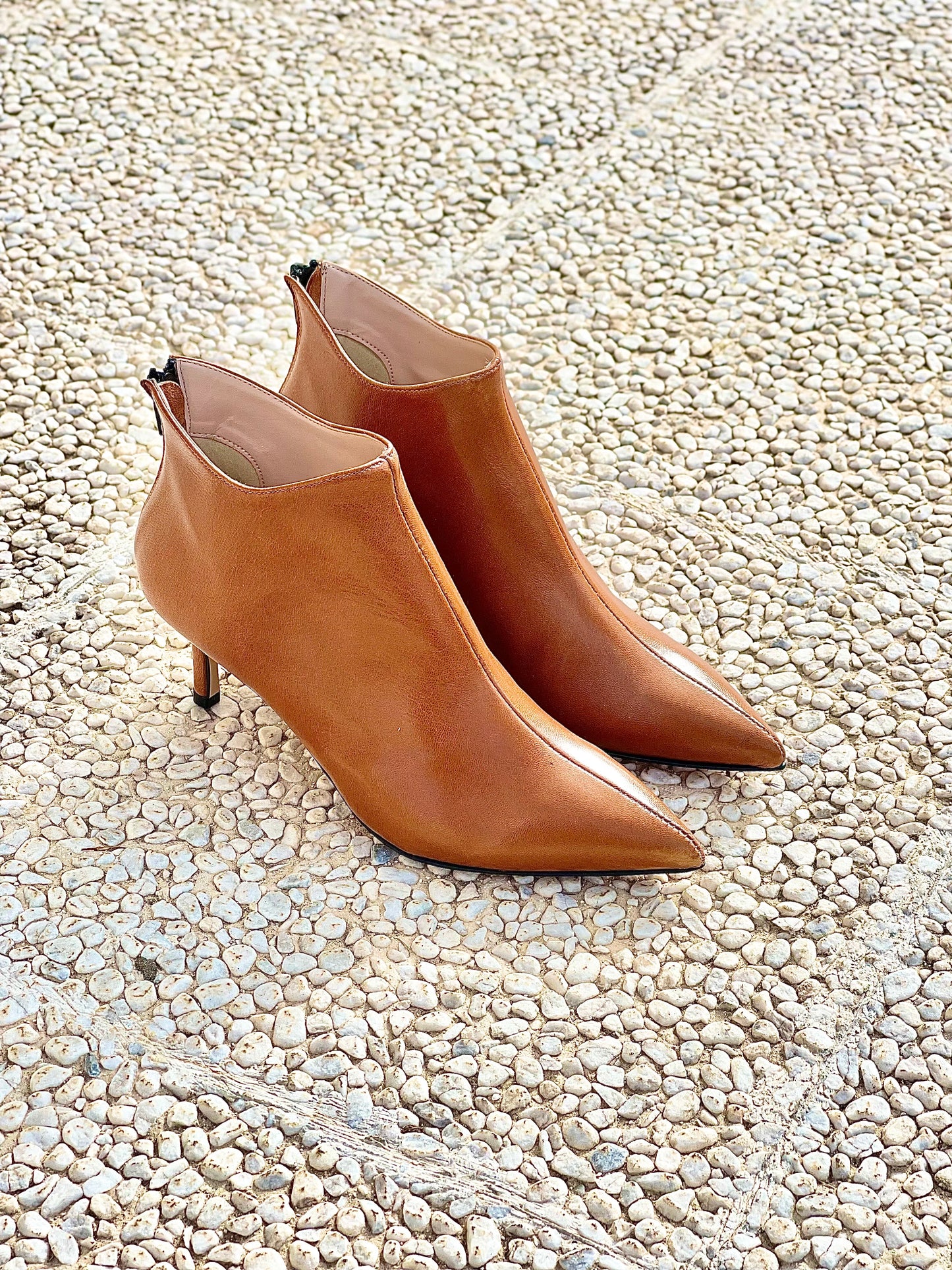 GHITA LEATHER