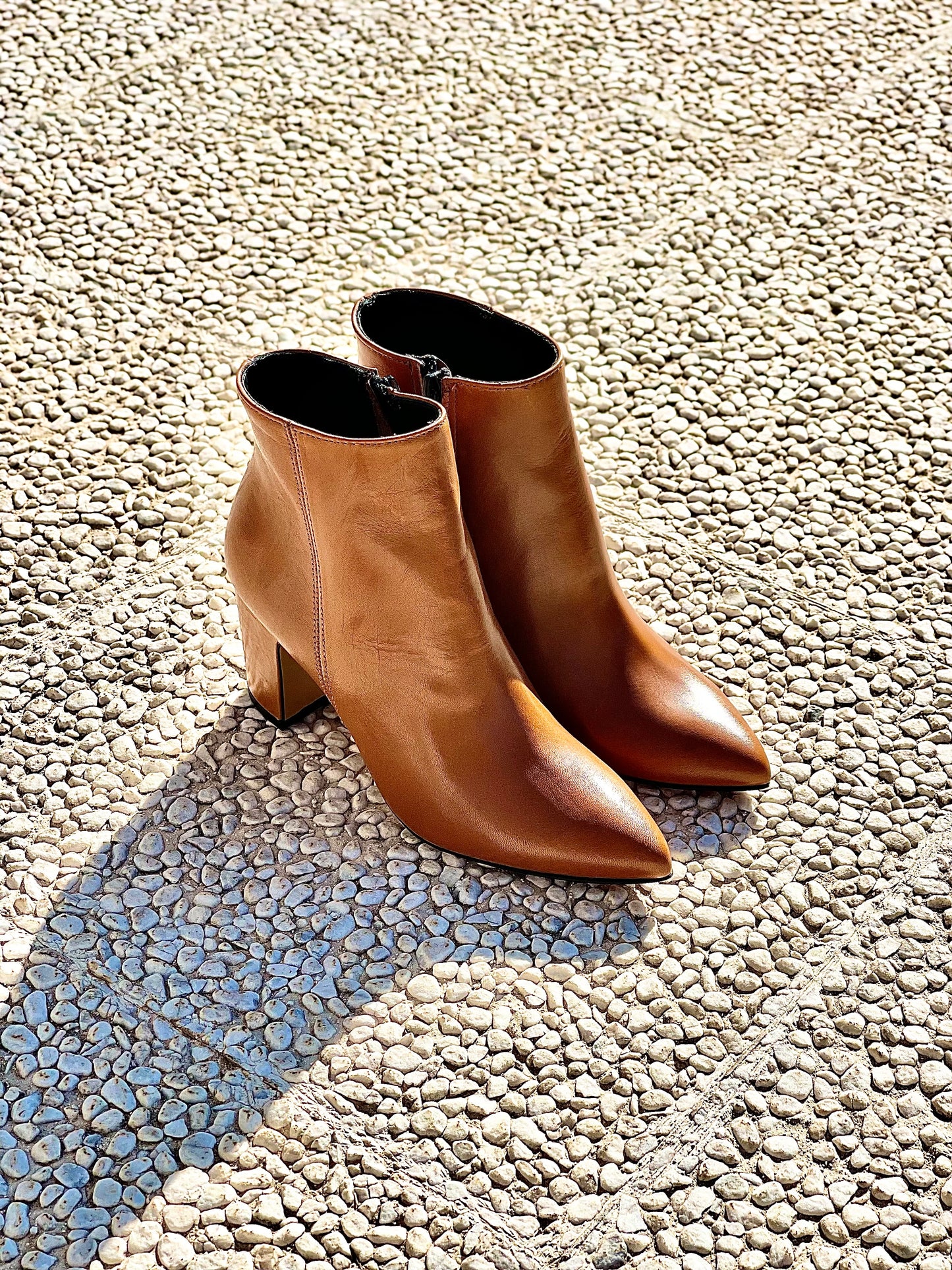 GEMINI LEATHER