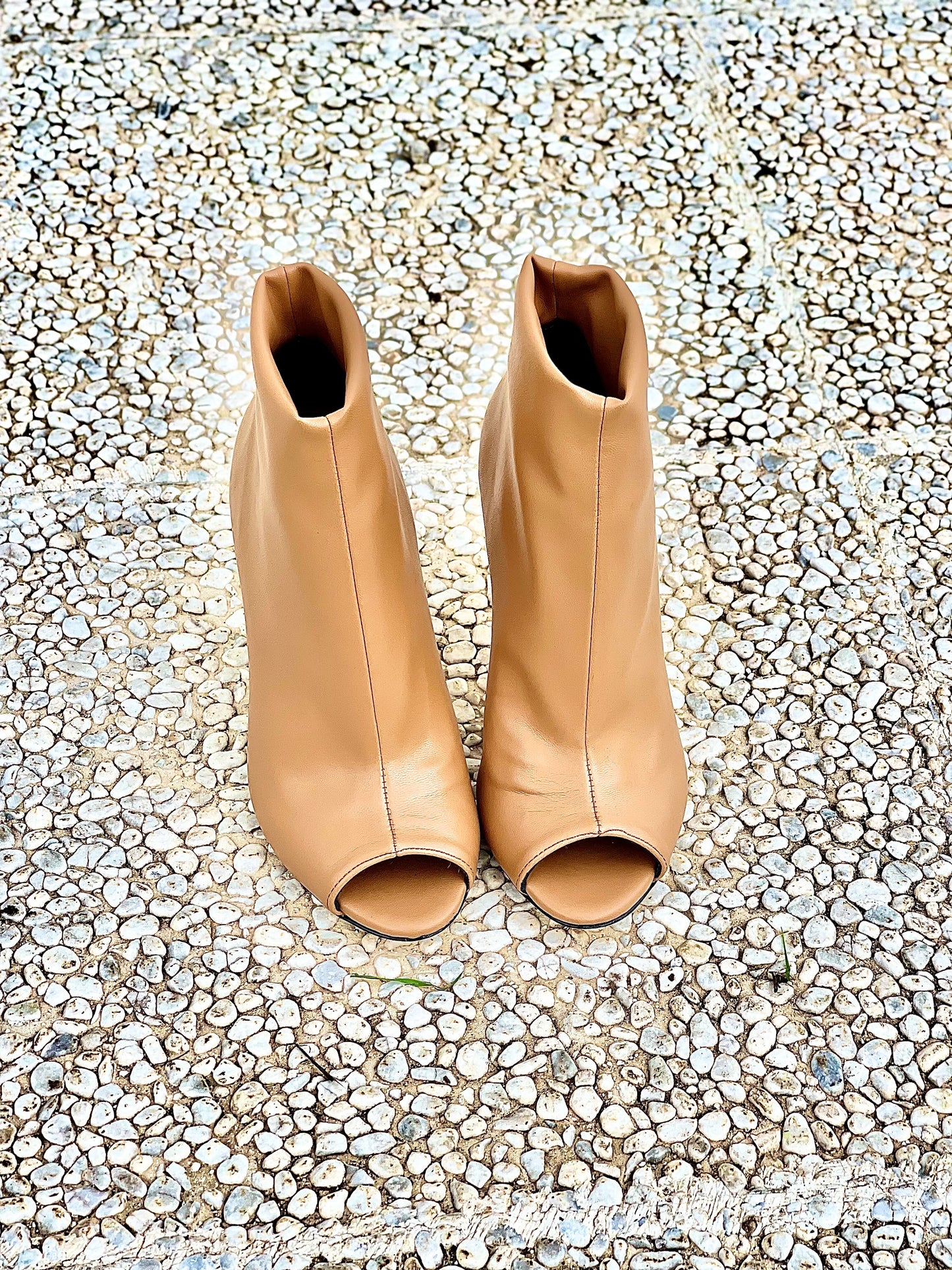 MALLOW LEATHER