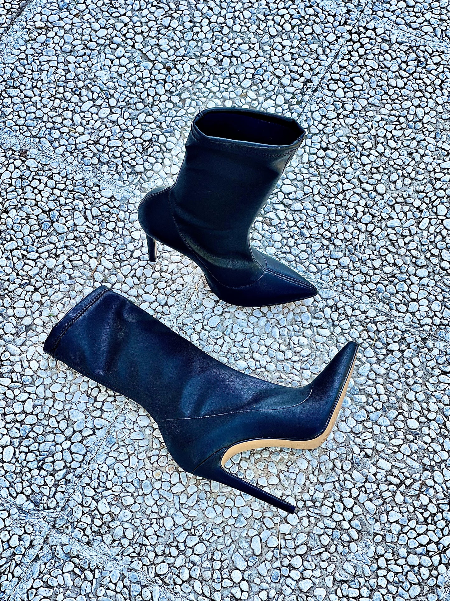 BLACK ELENOIRE