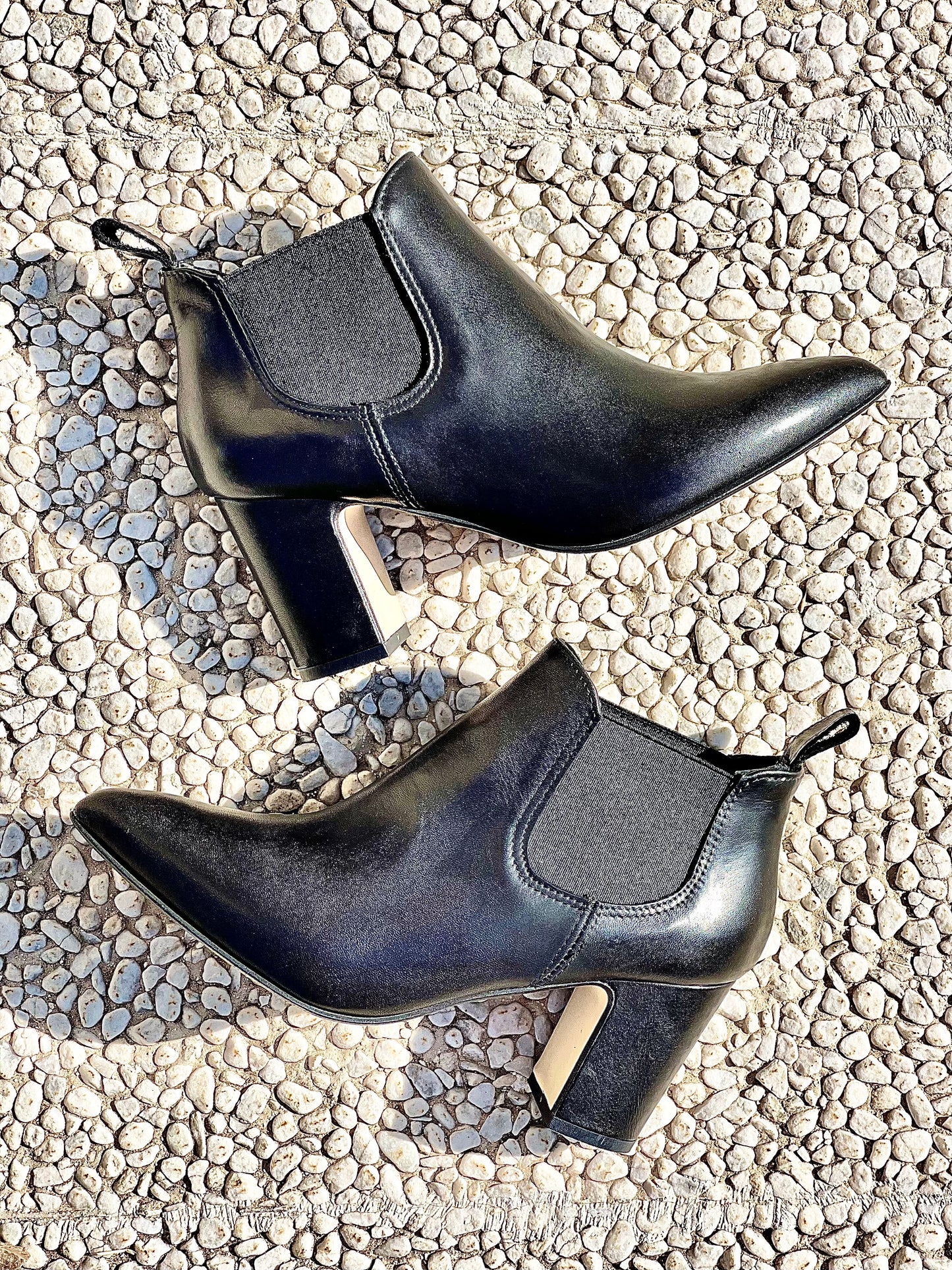 TUNDRA BLACK