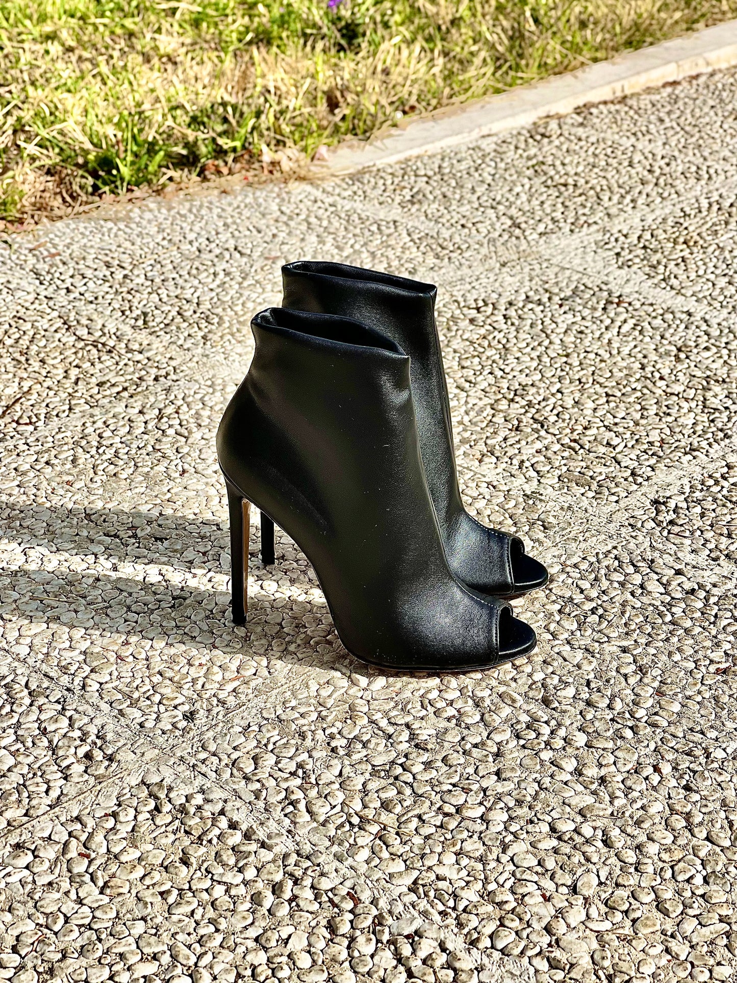 MALLOW BLACK
