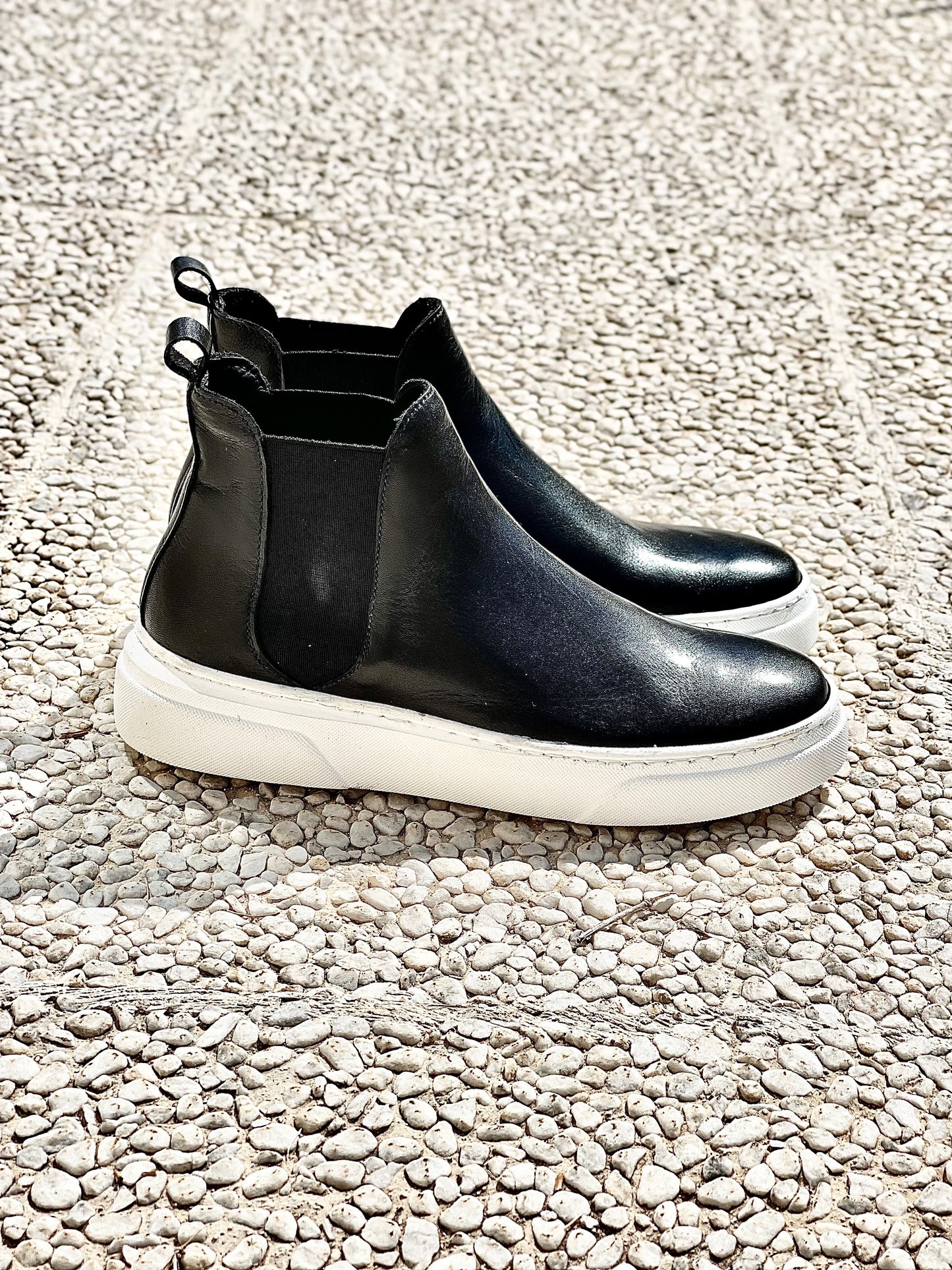 TELLY BLACK