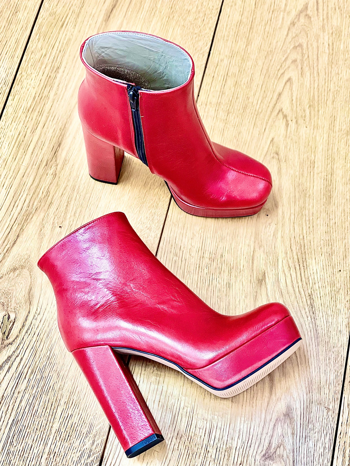 DETROIT RED