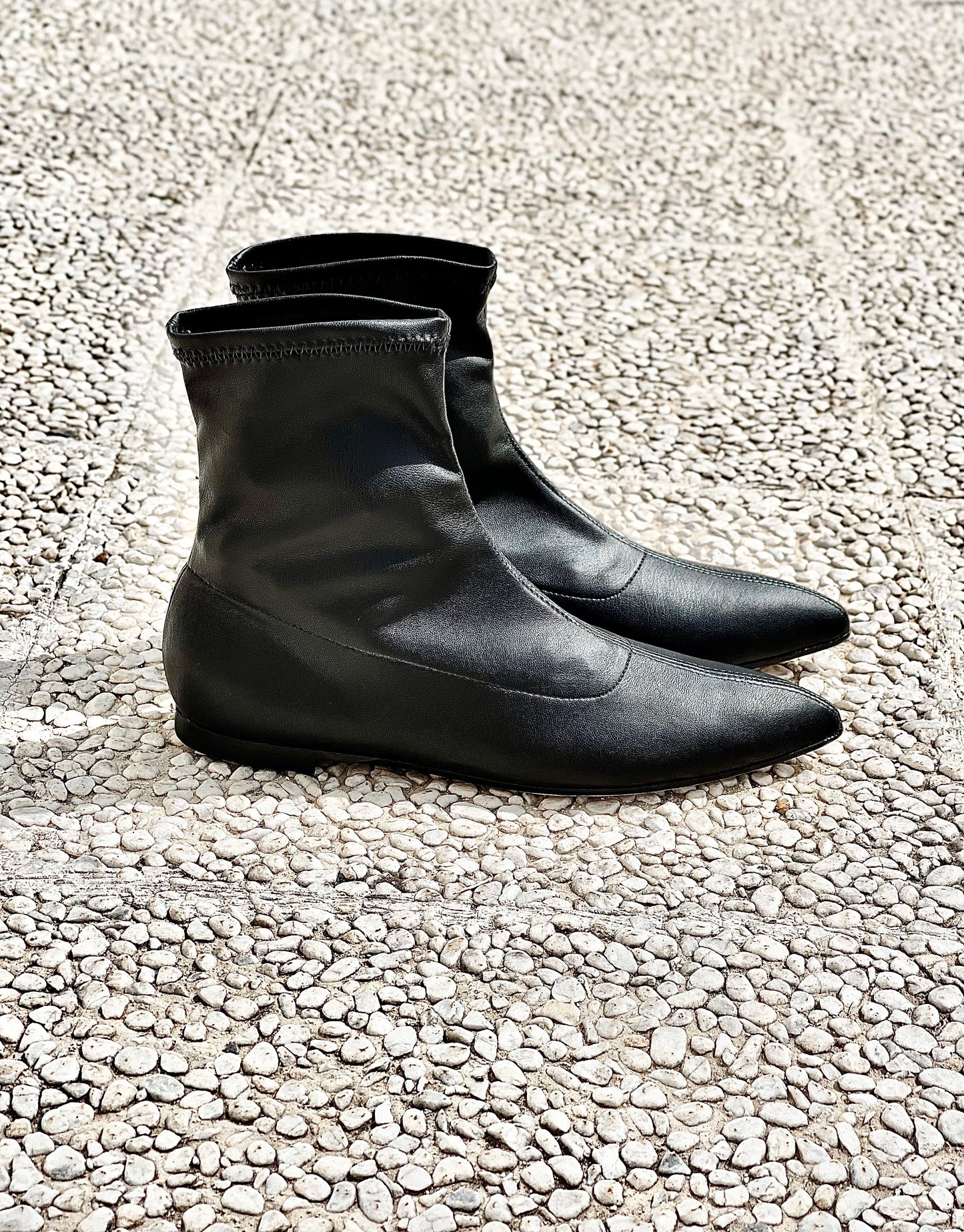GIRLY BLACK
