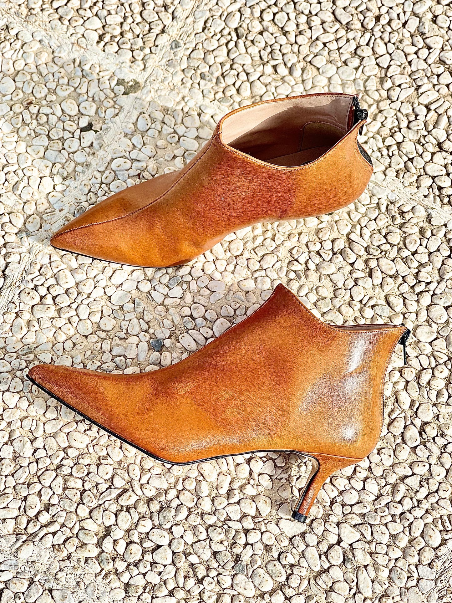 GHITA LEATHER