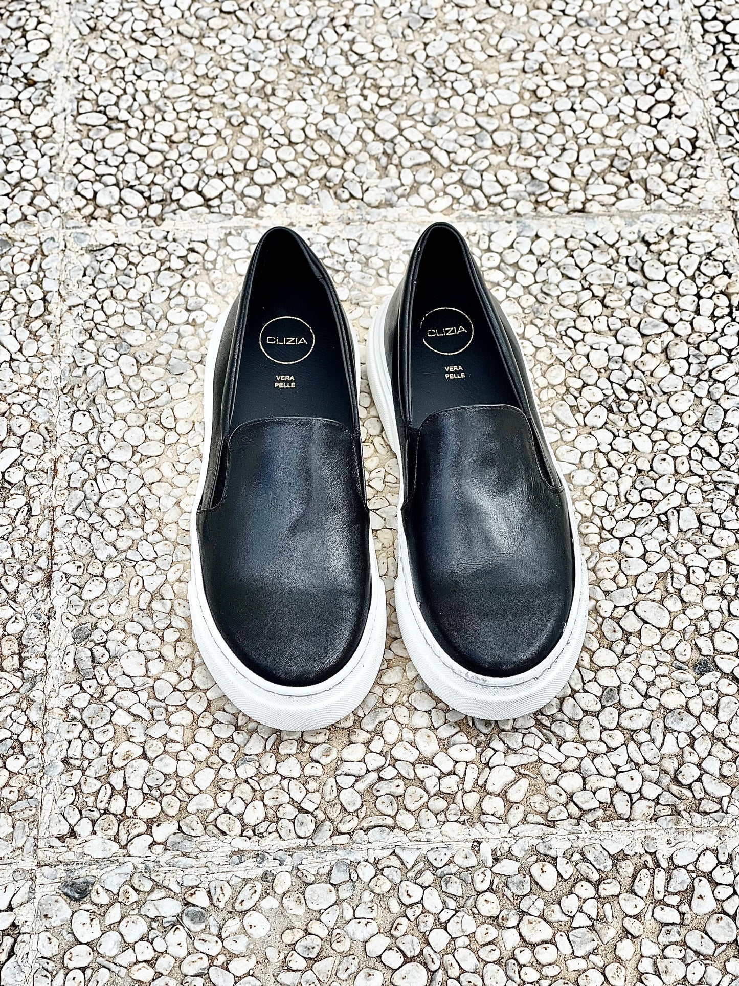 SMART BLACK